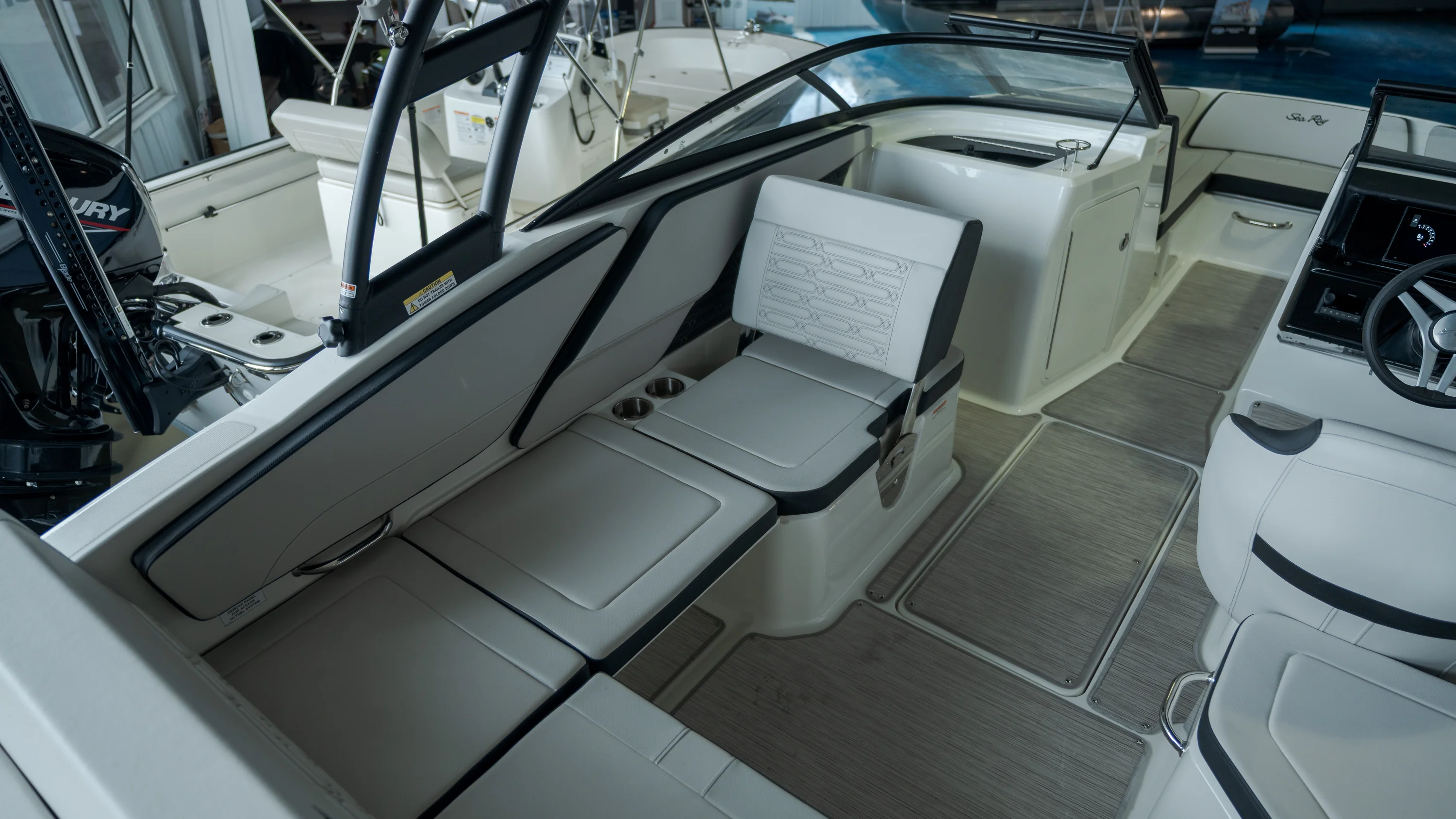 2026 Sea Ray SPX 210 Outboard Image Thumbnail #23