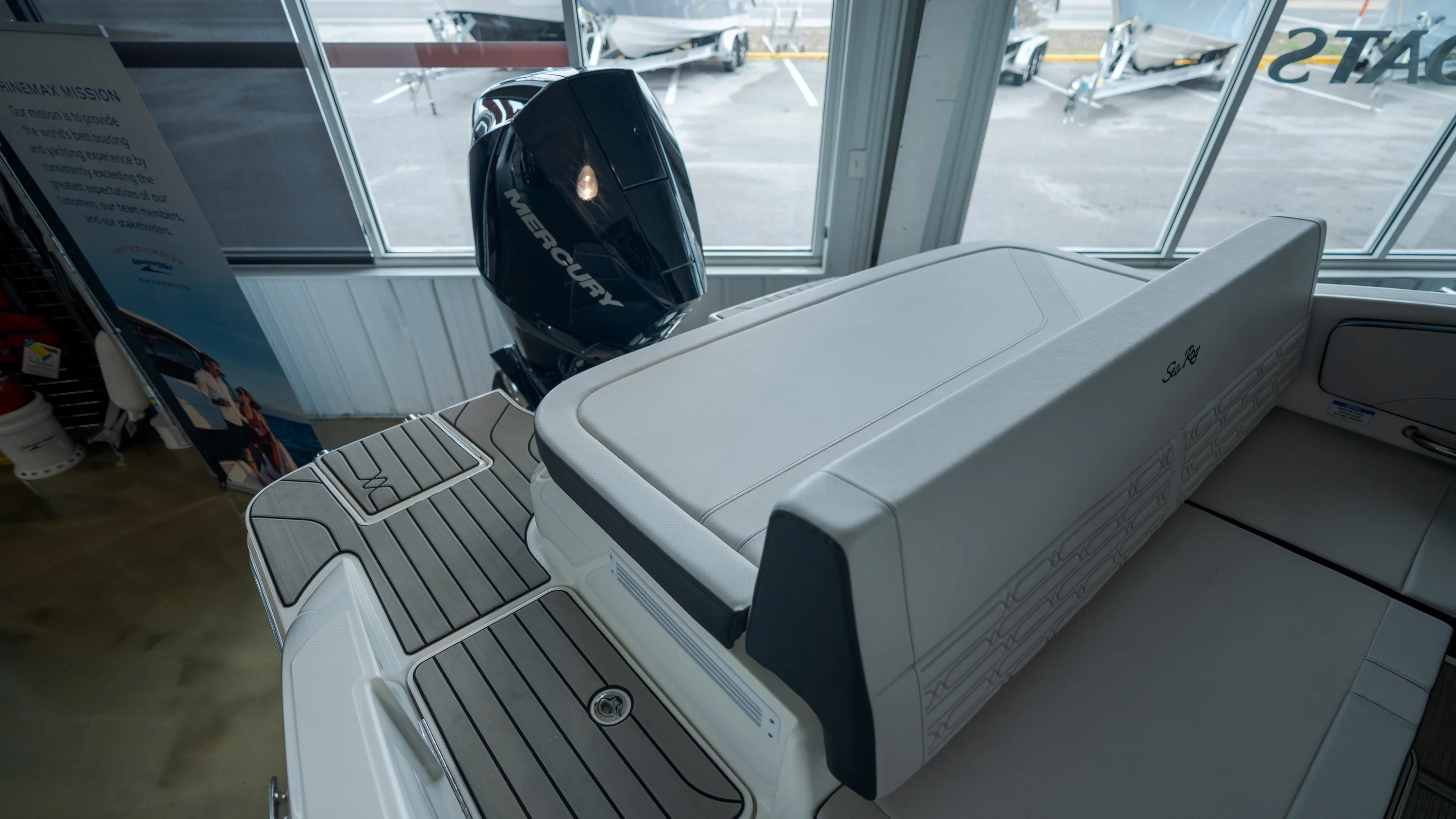 2026 Sea Ray SPX 210 Outboard Image Thumbnail #27