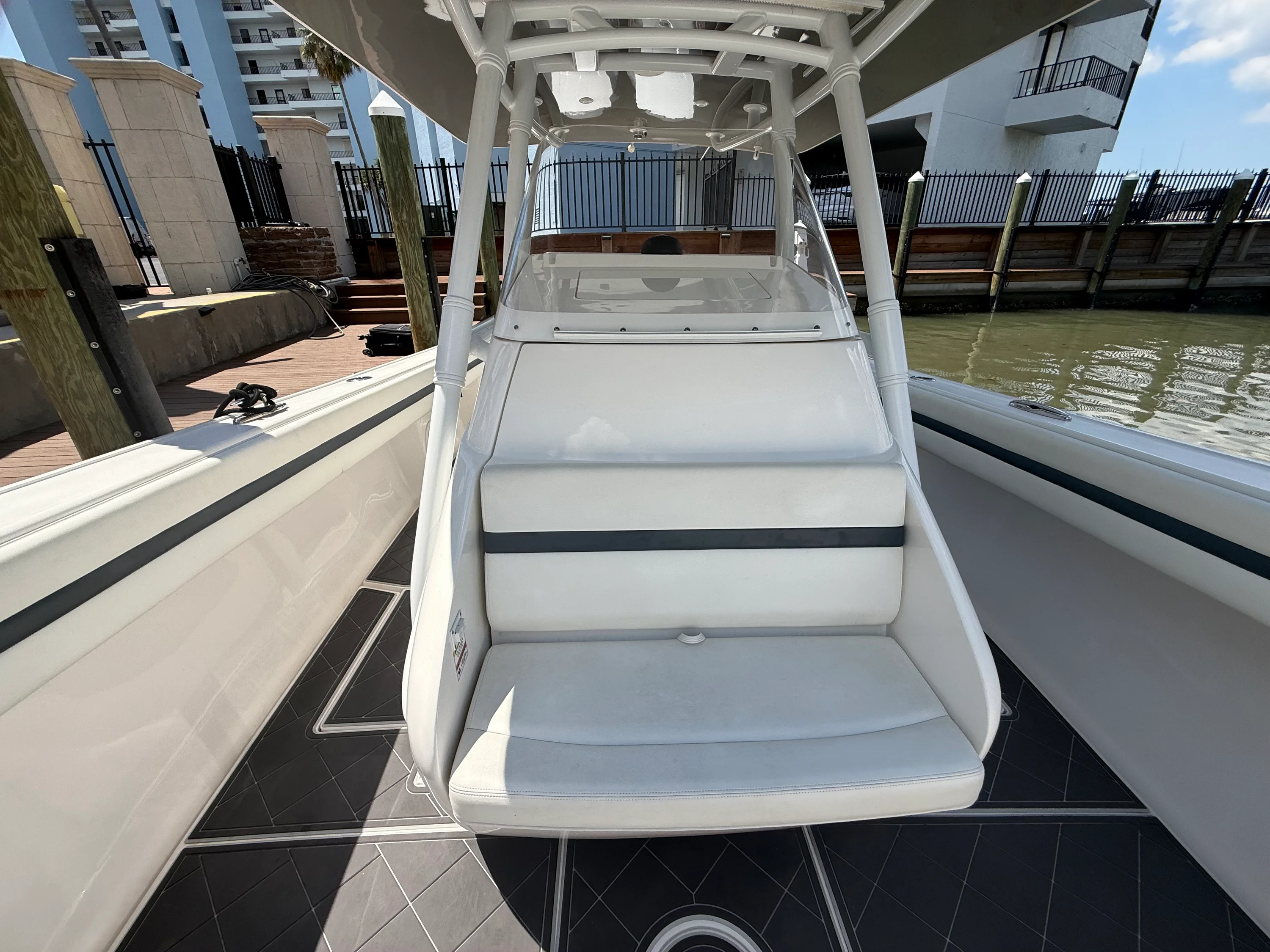 2018 Intrepid 375 CC Image Thumbnail #35