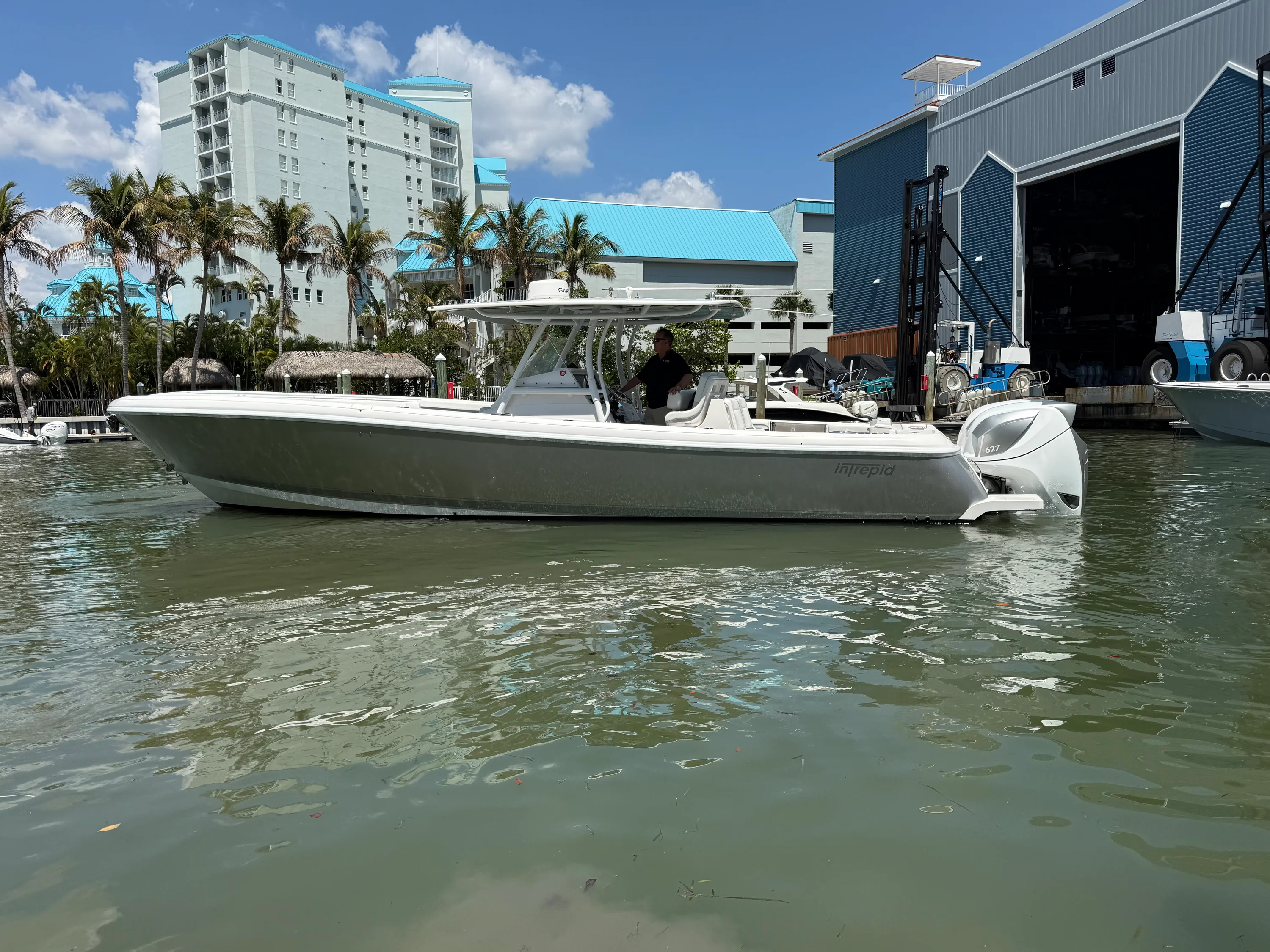 2018 Intrepid 375 CC Image Thumbnail #5