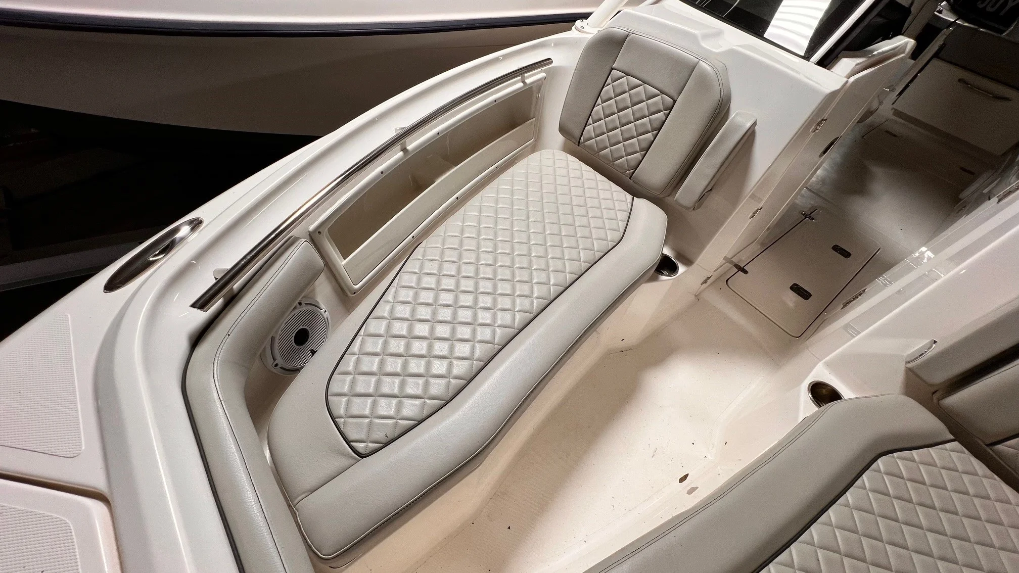 2022 Pursuit 246DC Image Thumbnail #9