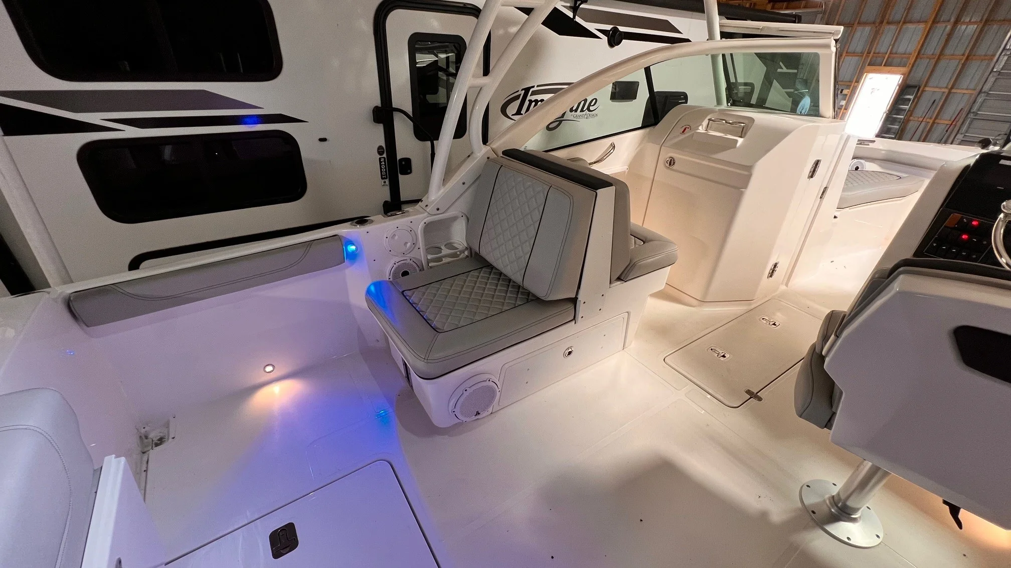 2022 Pursuit 246DC Image Thumbnail #24