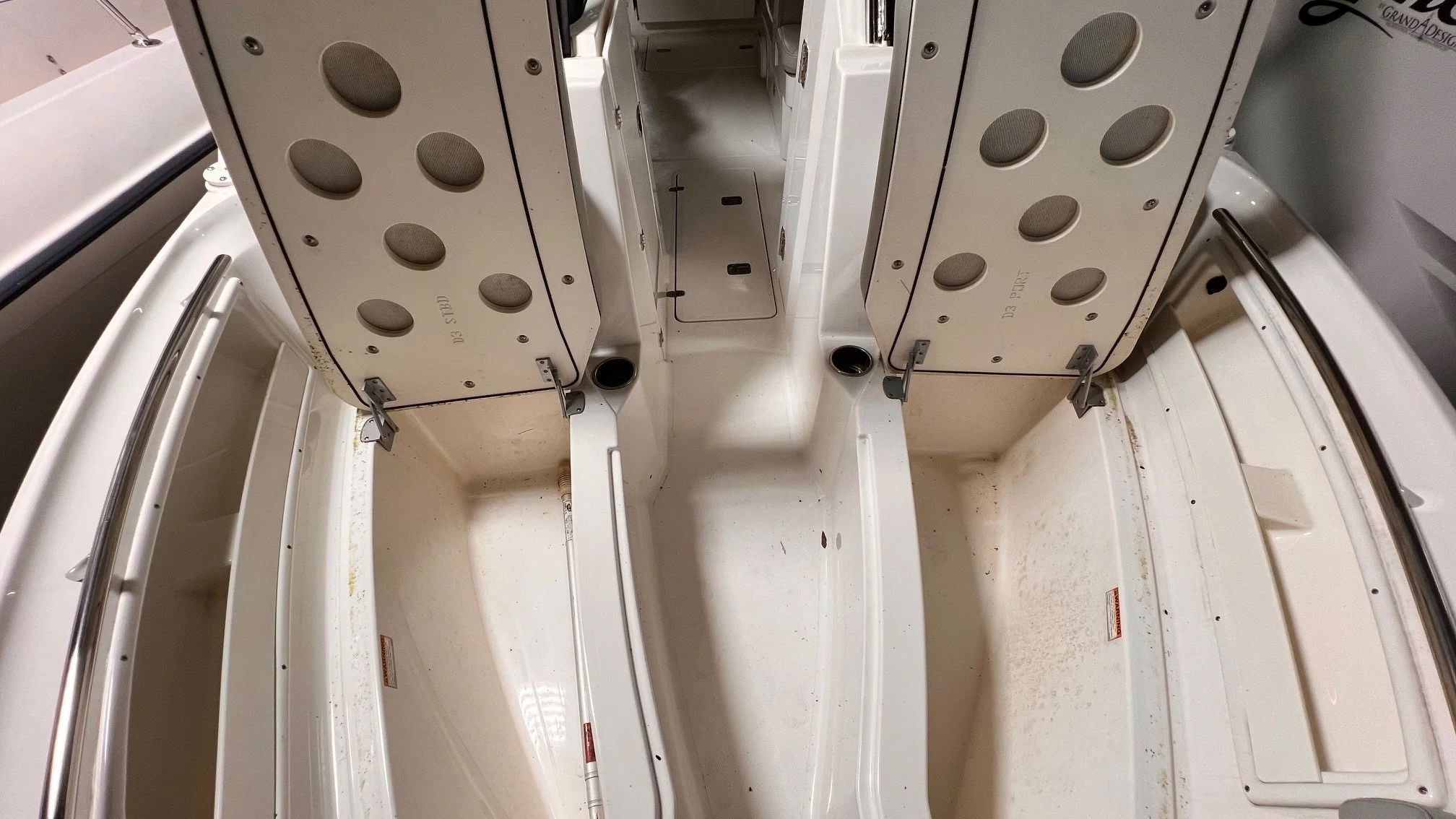 2022 Pursuit 246DC Image Thumbnail #10