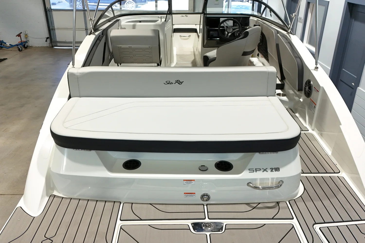 2026 Sea Ray SPX 210 Image Thumbnail #4