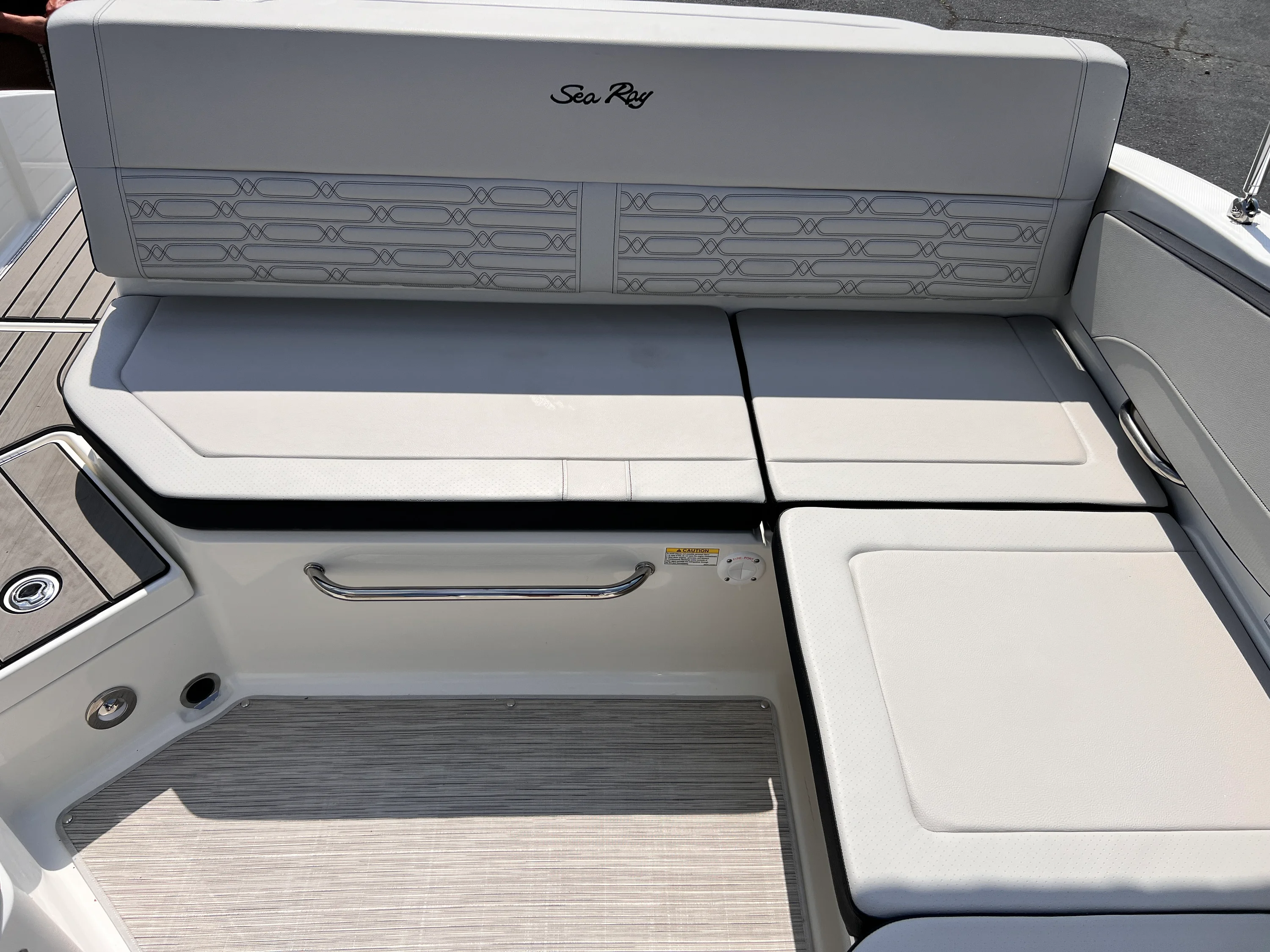2026 Sea Ray SPX 210 Image Thumbnail #13