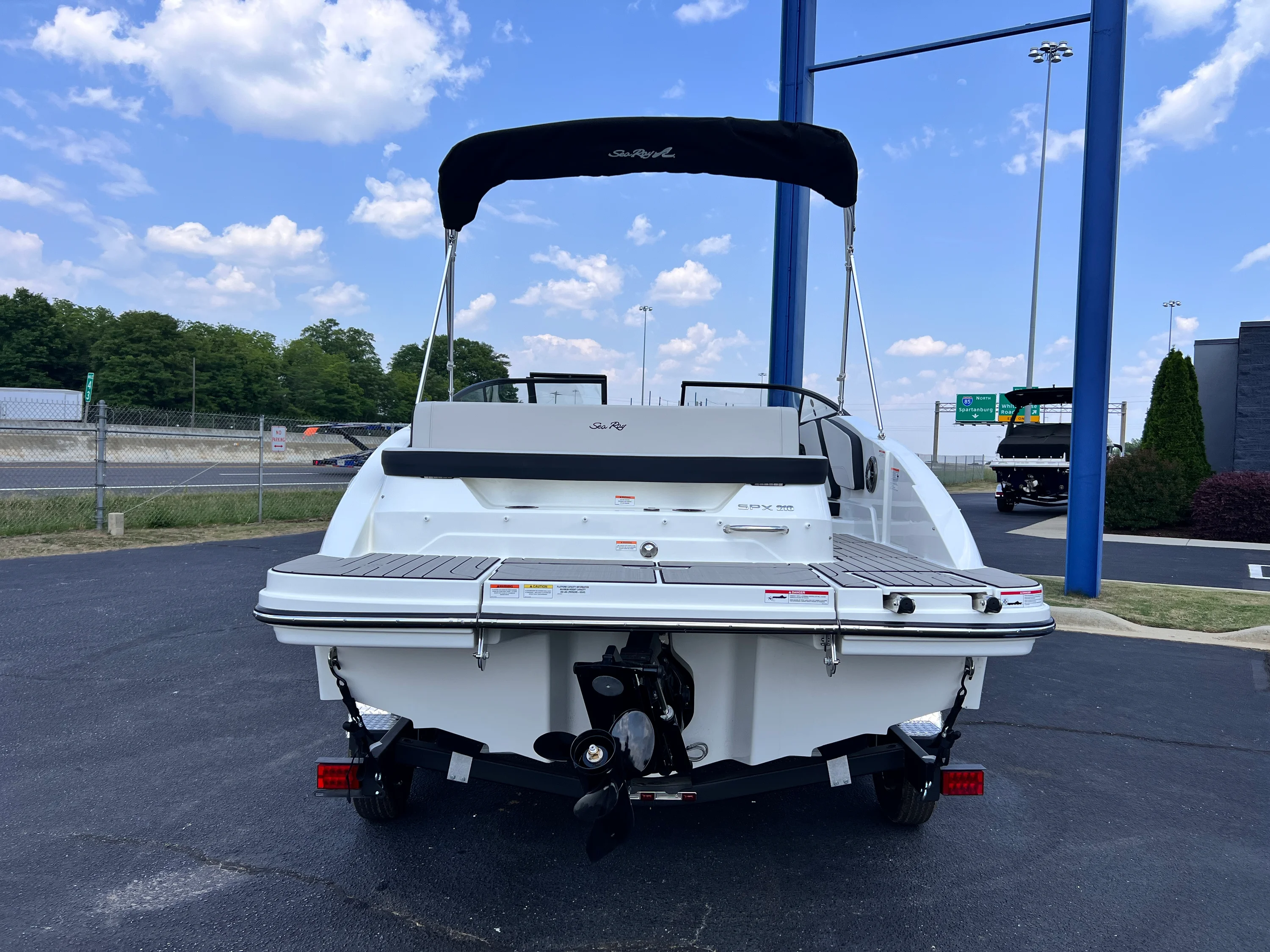 2026 Sea Ray SPX 210 Image Thumbnail #4
