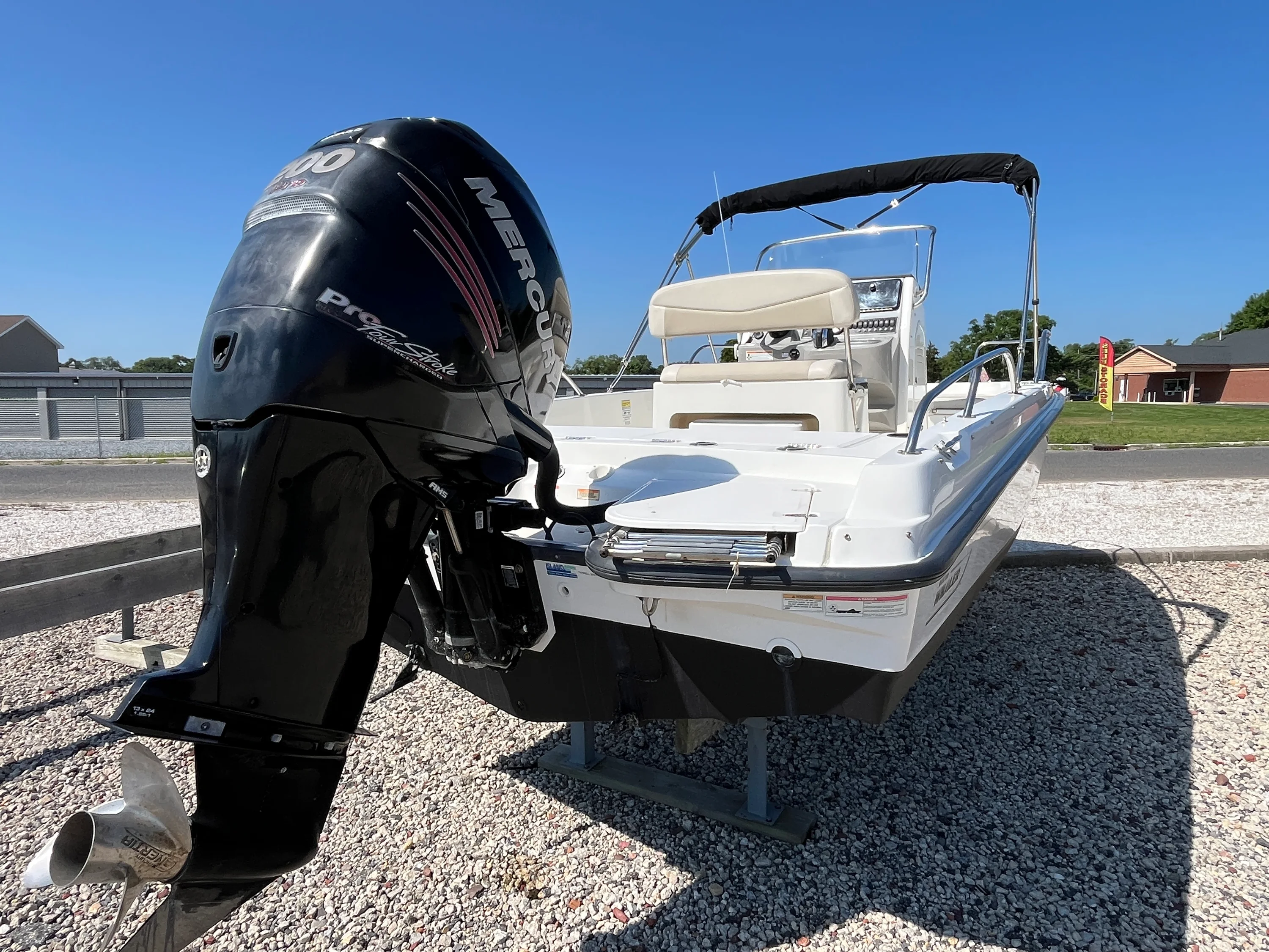 2017 Boston Whaler 210 DAUNTLESS Image Thumbnail #1