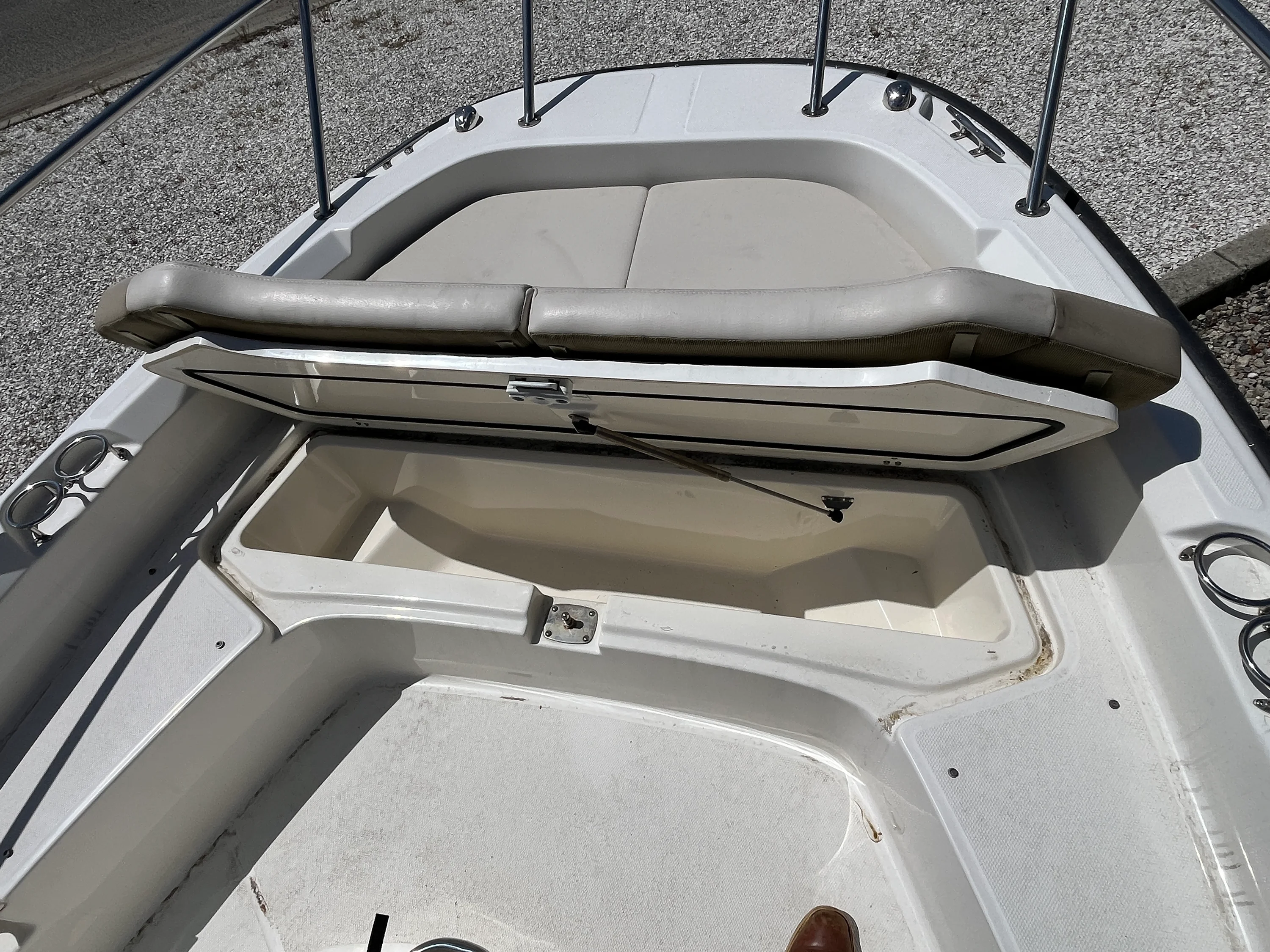 2017 Boston Whaler 210 DAUNTLESS Image Thumbnail #5