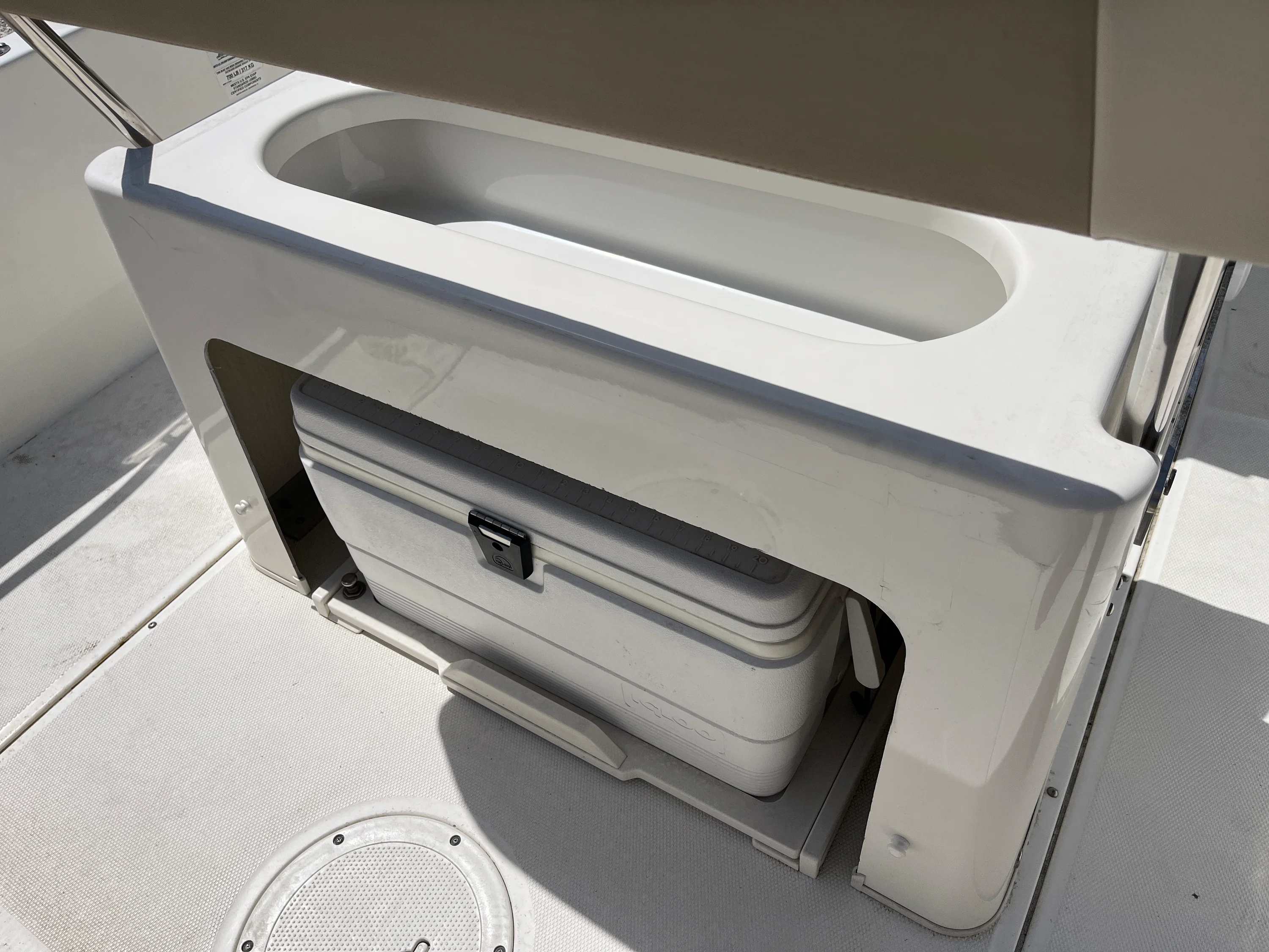 2017 Boston Whaler 210 DAUNTLESS Image Thumbnail #13