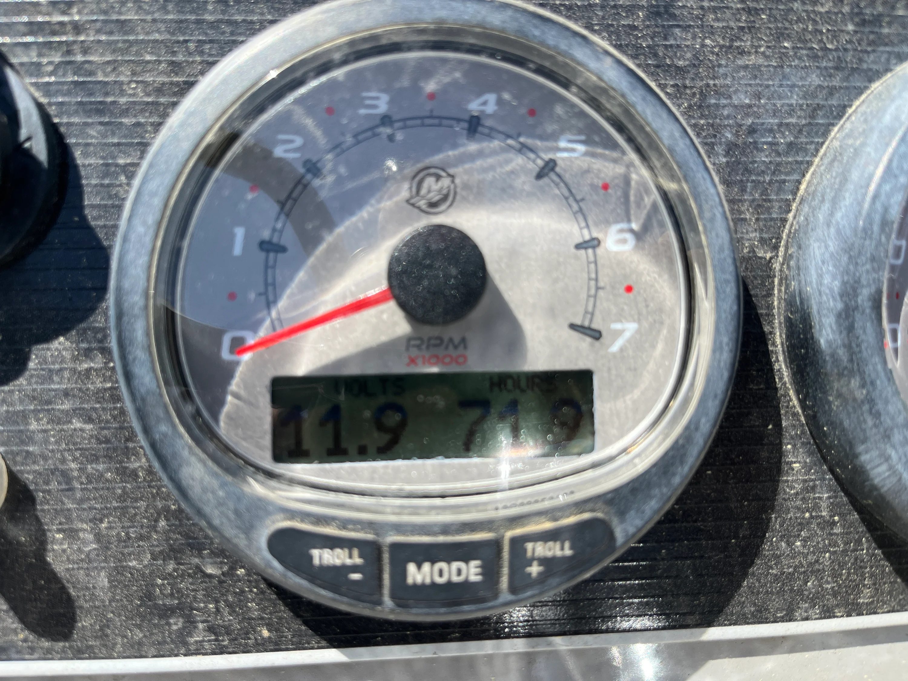 2017 Boston Whaler 210 DAUNTLESS Image Thumbnail #9