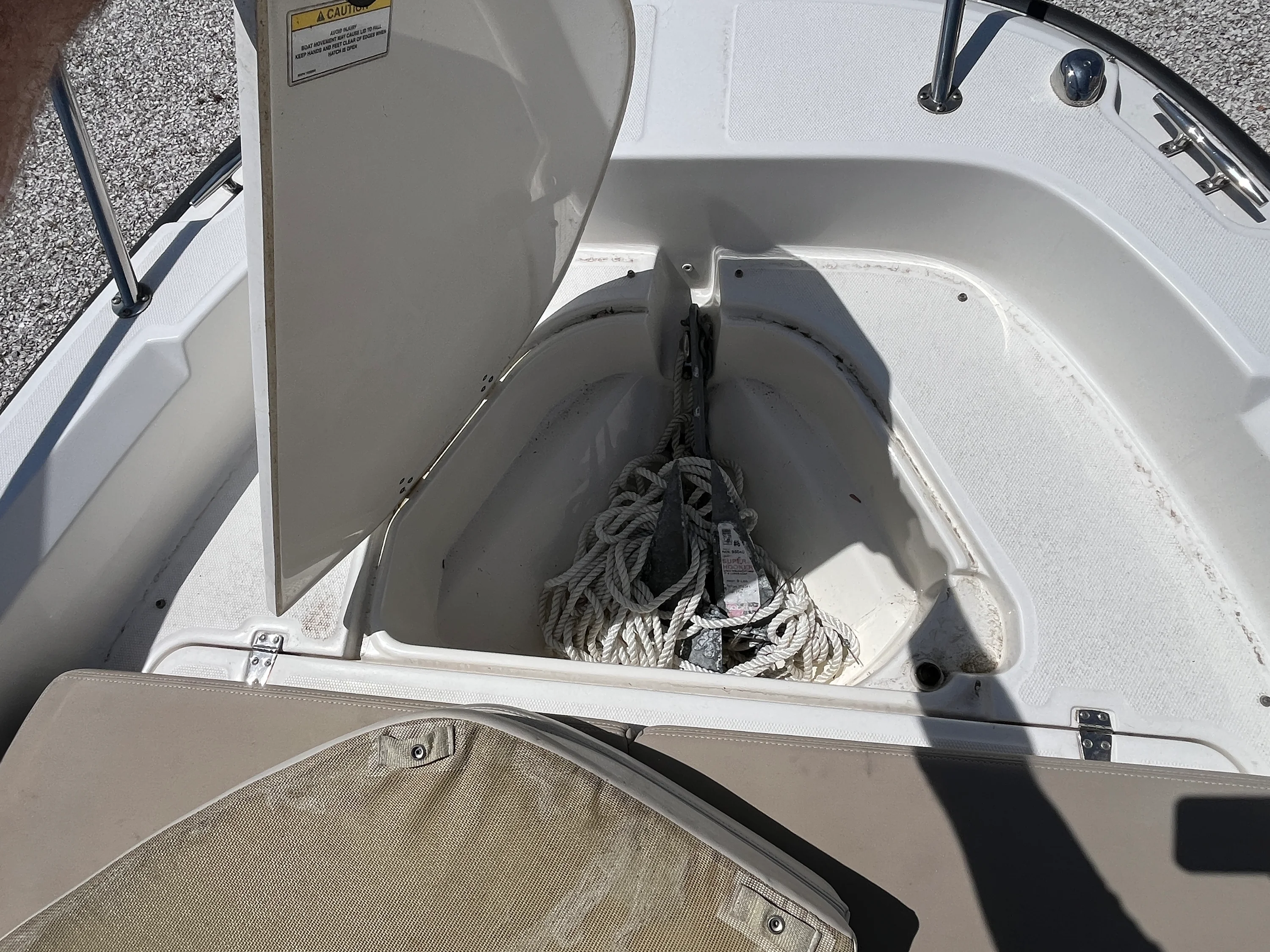 2017 Boston Whaler 210 DAUNTLESS Image Thumbnail #6