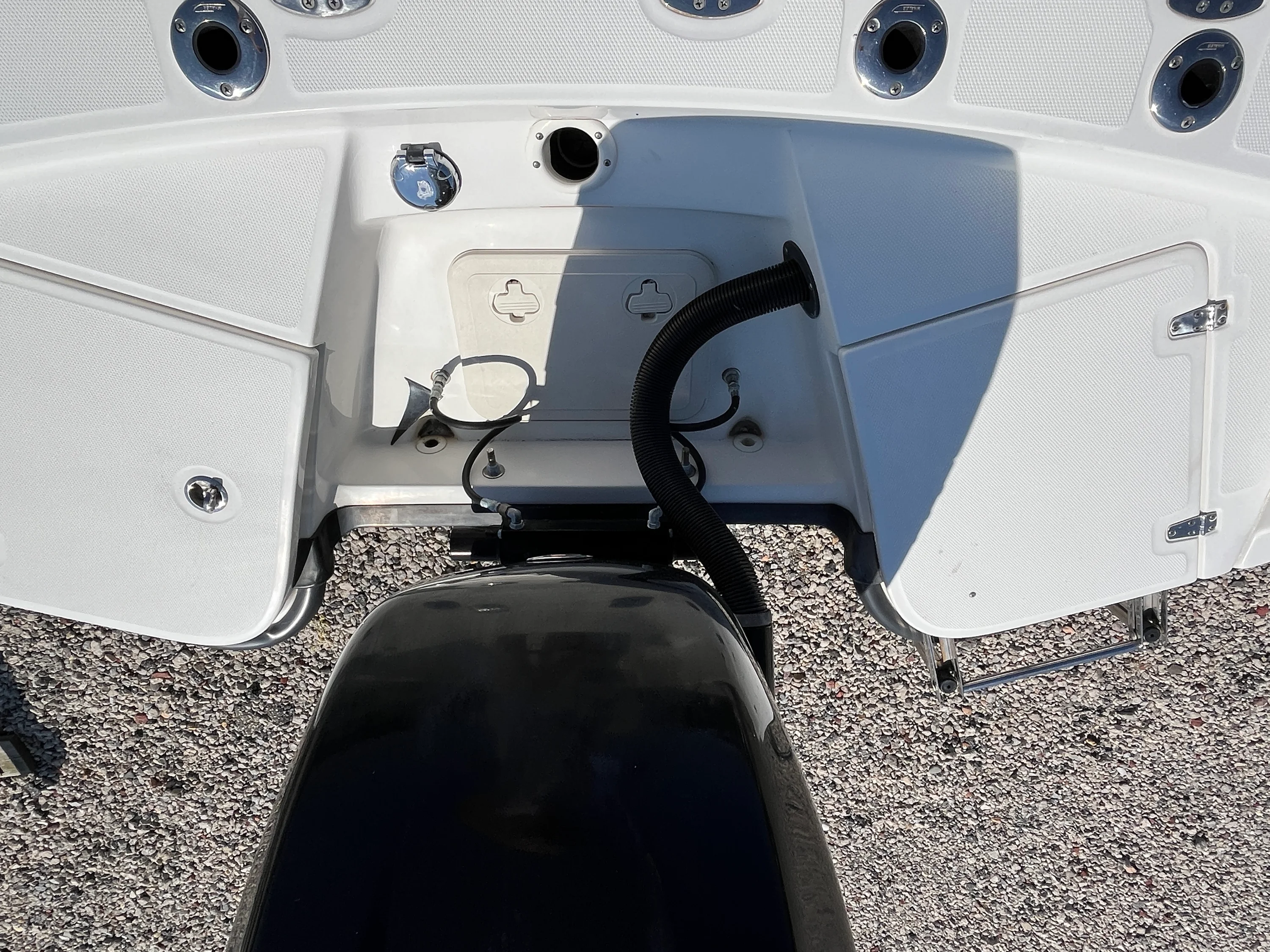 2017 Boston Whaler 210 DAUNTLESS Image Thumbnail #6