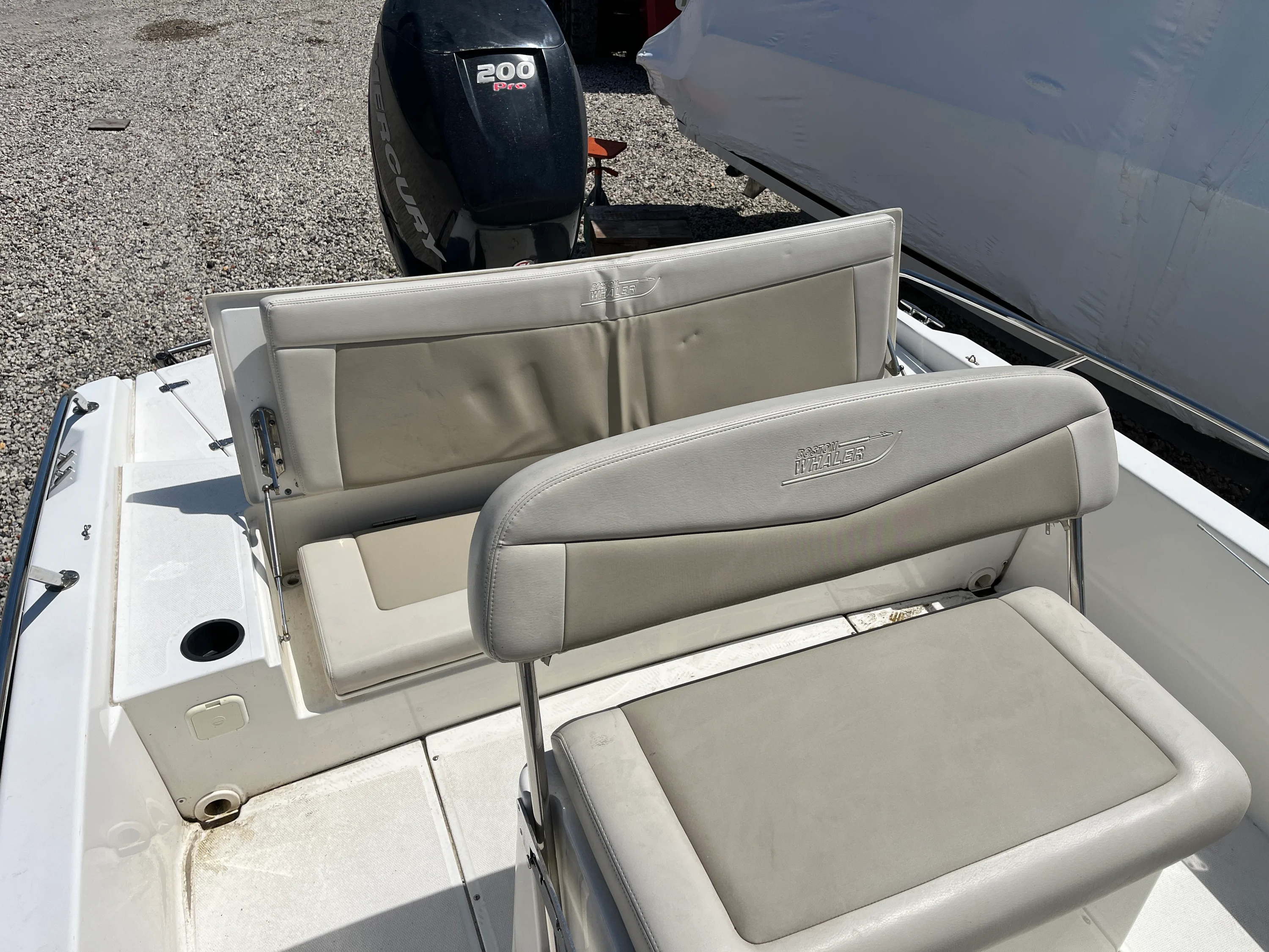 2017 Boston Whaler 210 DAUNTLESS Image Thumbnail #11