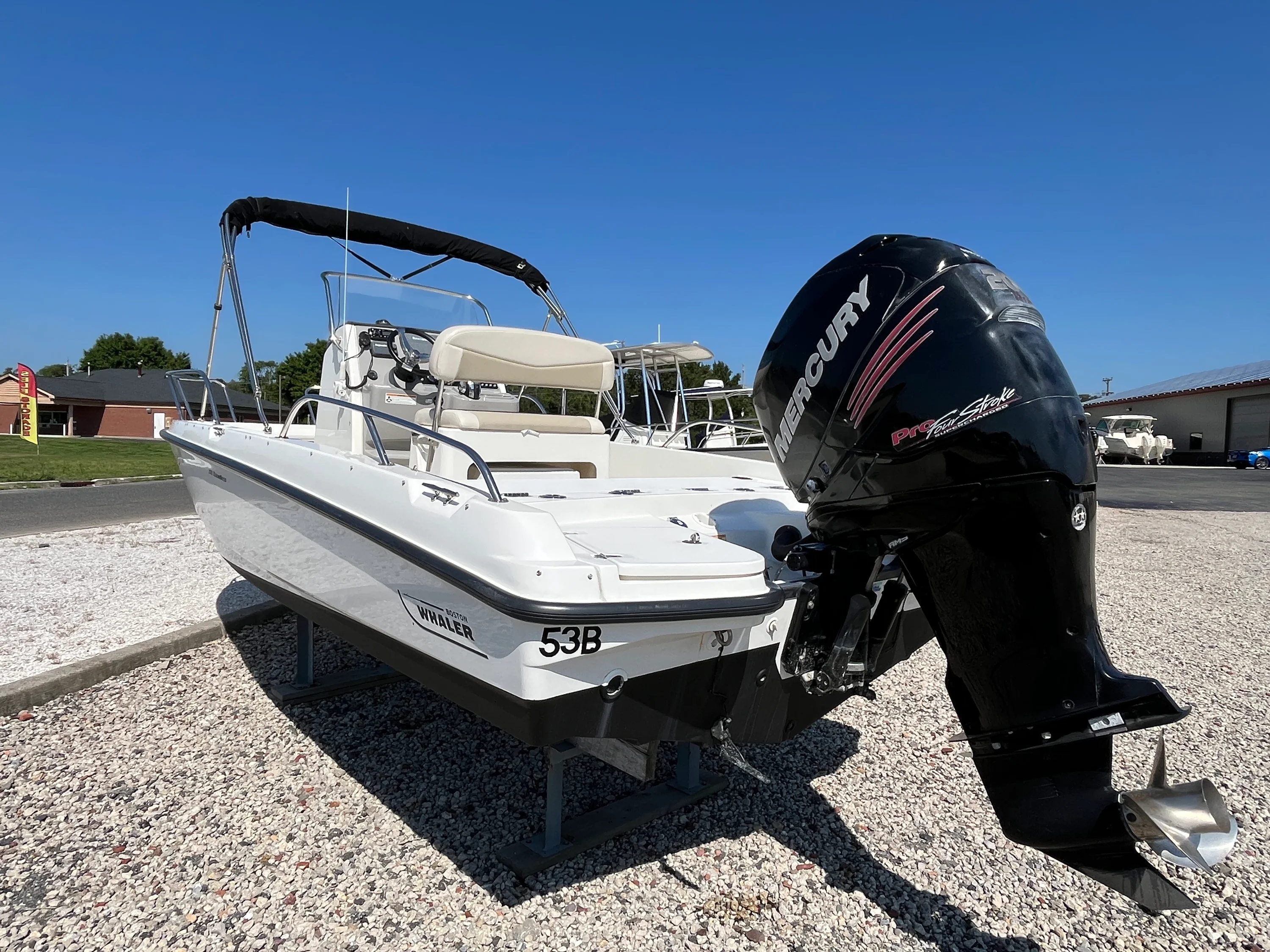 2017 Boston Whaler 210 DAUNTLESS Image Thumbnail #2