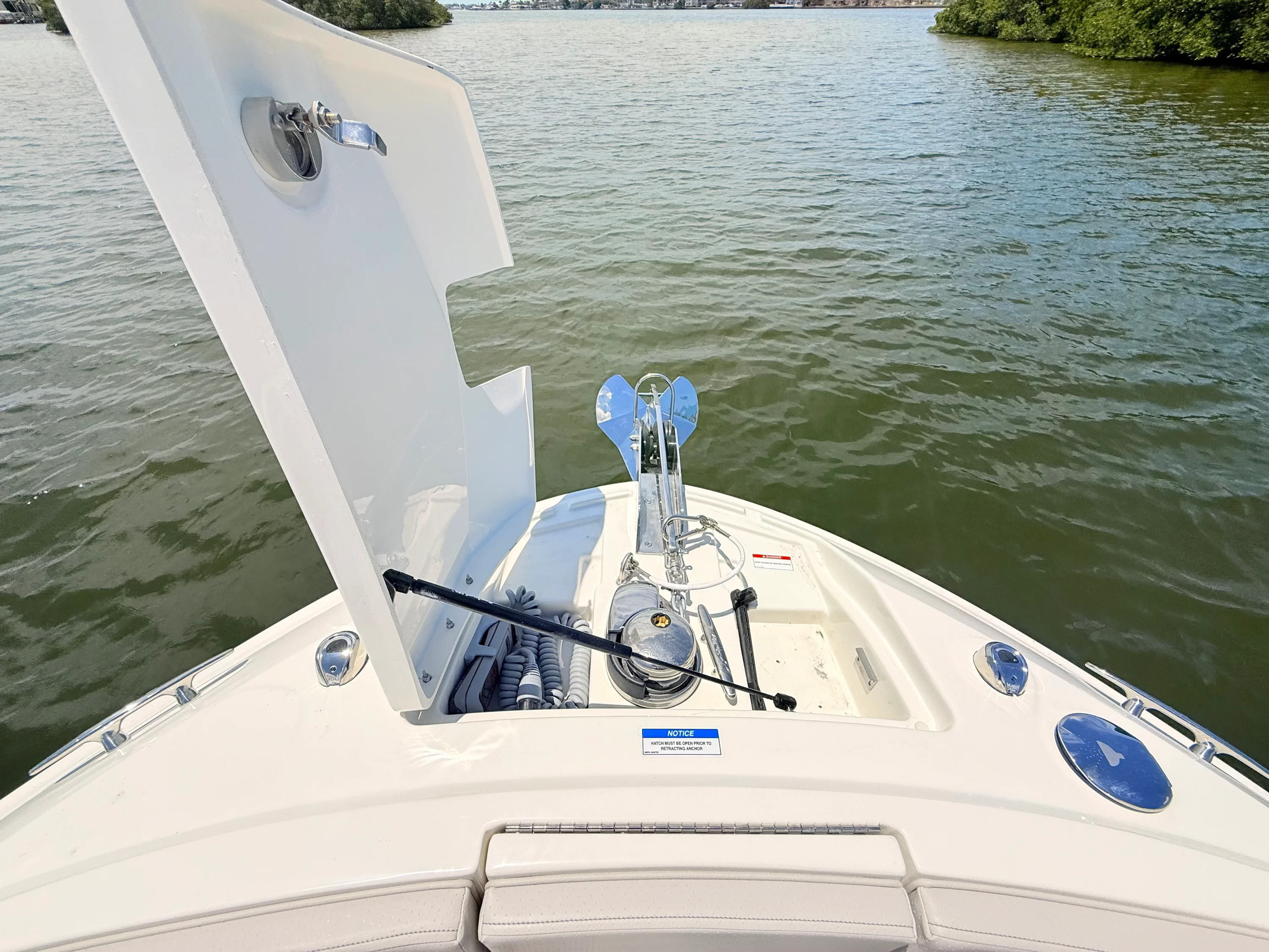 2026 Sea Ray SLX 310 Outboard Image Thumbnail #25