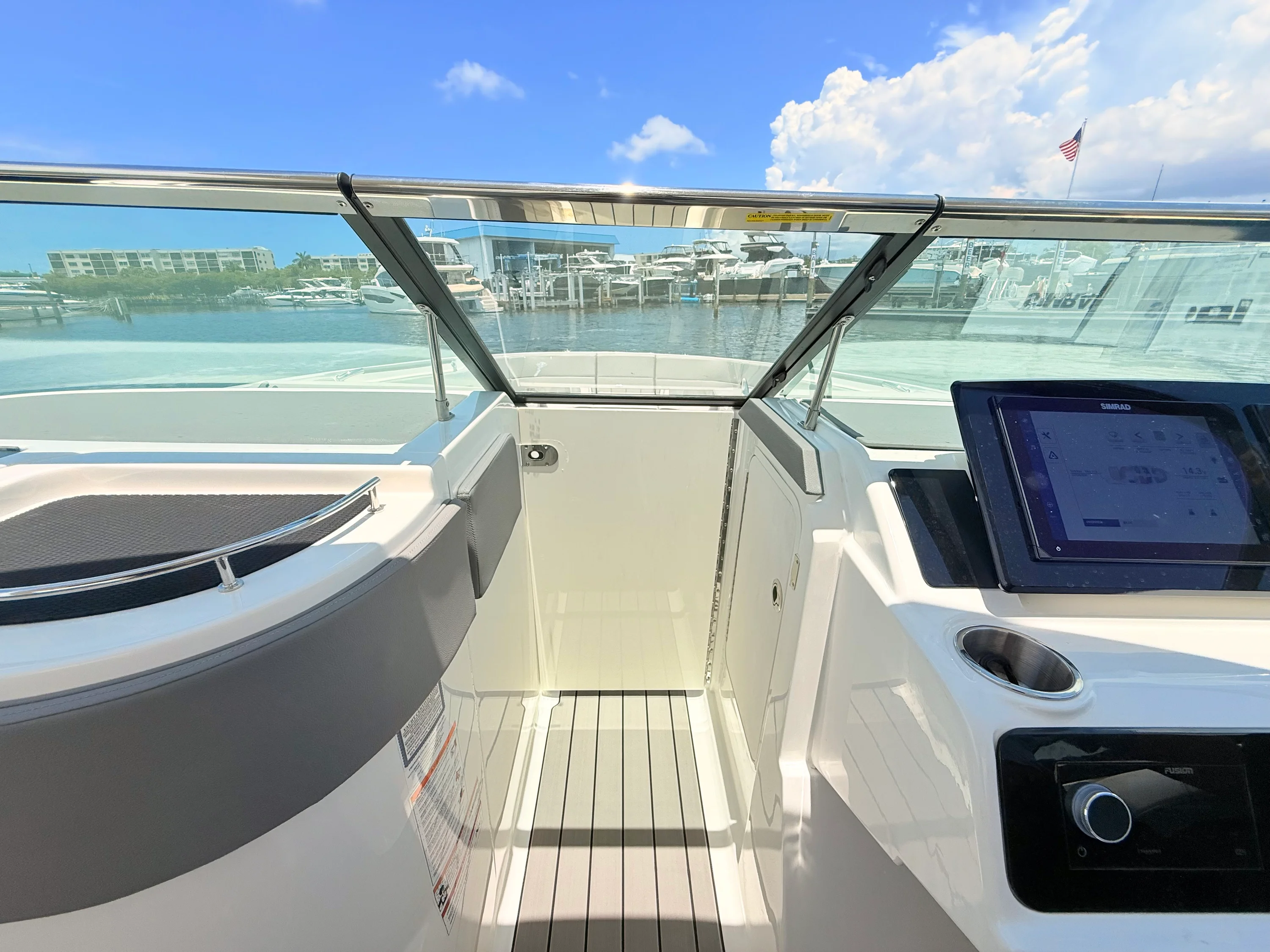 2026 Sea Ray SLX 310 Outboard Image Thumbnail #71