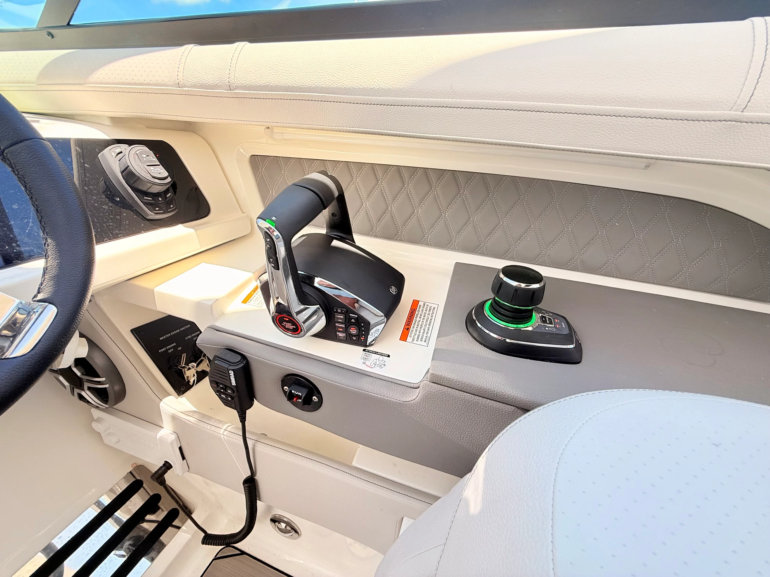 2026 Sea Ray SLX 310 Outboard Image Thumbnail #53
