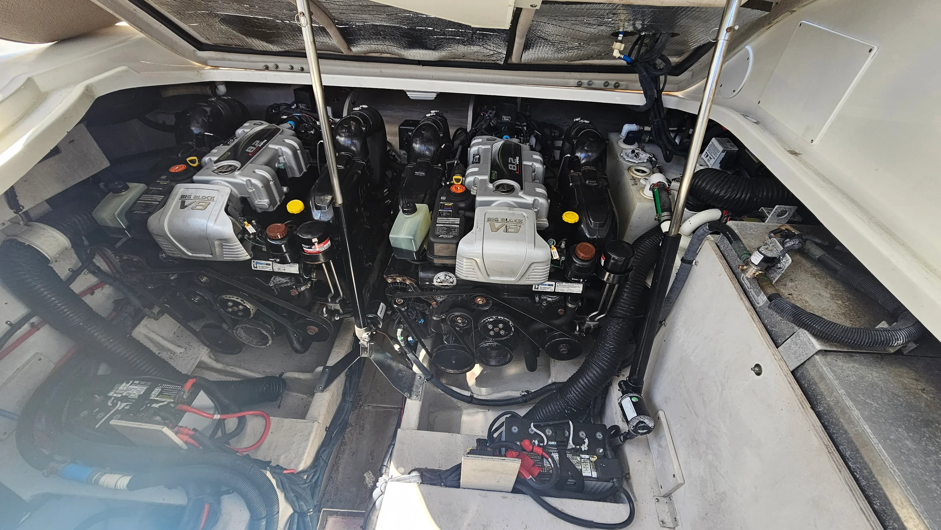 2013 Sea Ray 350 SUNDANCER Image Thumbnail #20