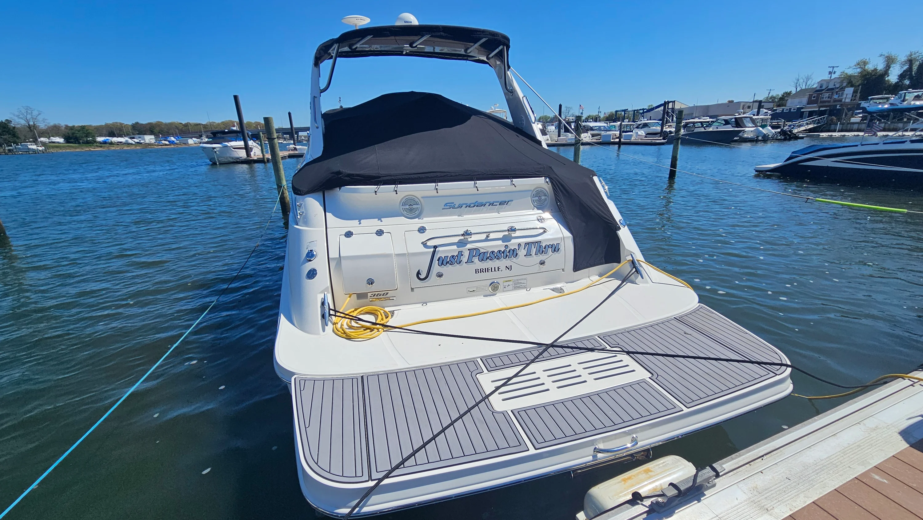 2013 Sea Ray 350 SUNDANCER Image Thumbnail #1