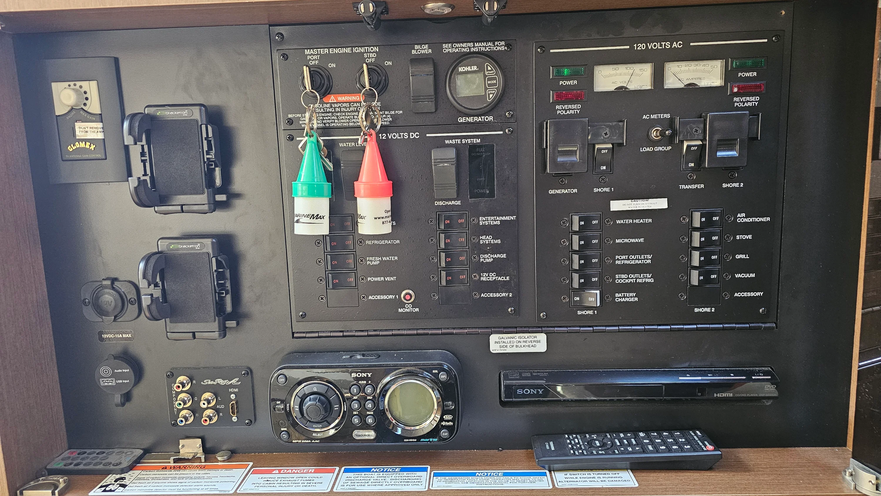 2013 Sea Ray 350 SUNDANCER Image Thumbnail #19