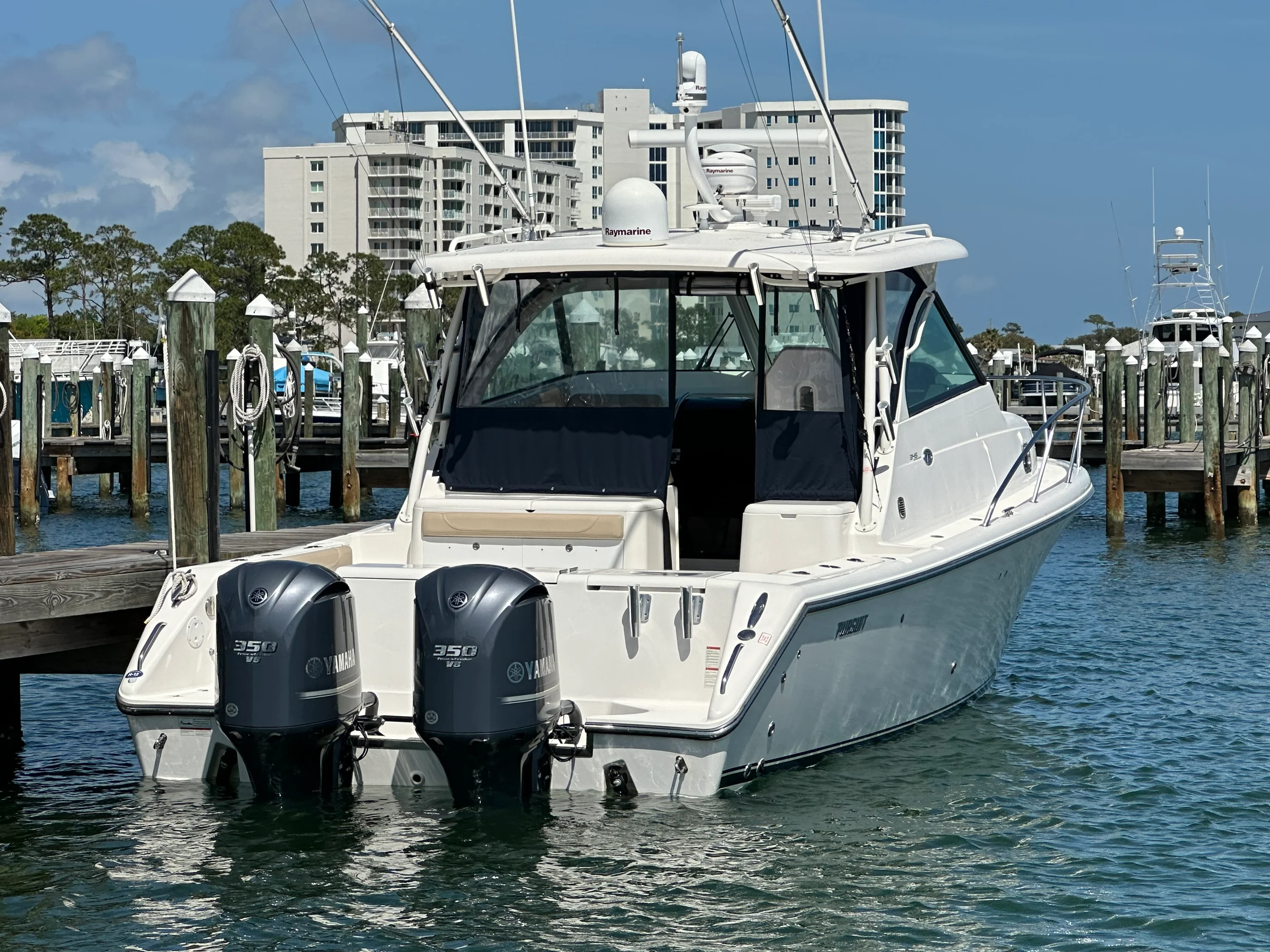 2015 Pursuit OS 345 Image Thumbnail #1