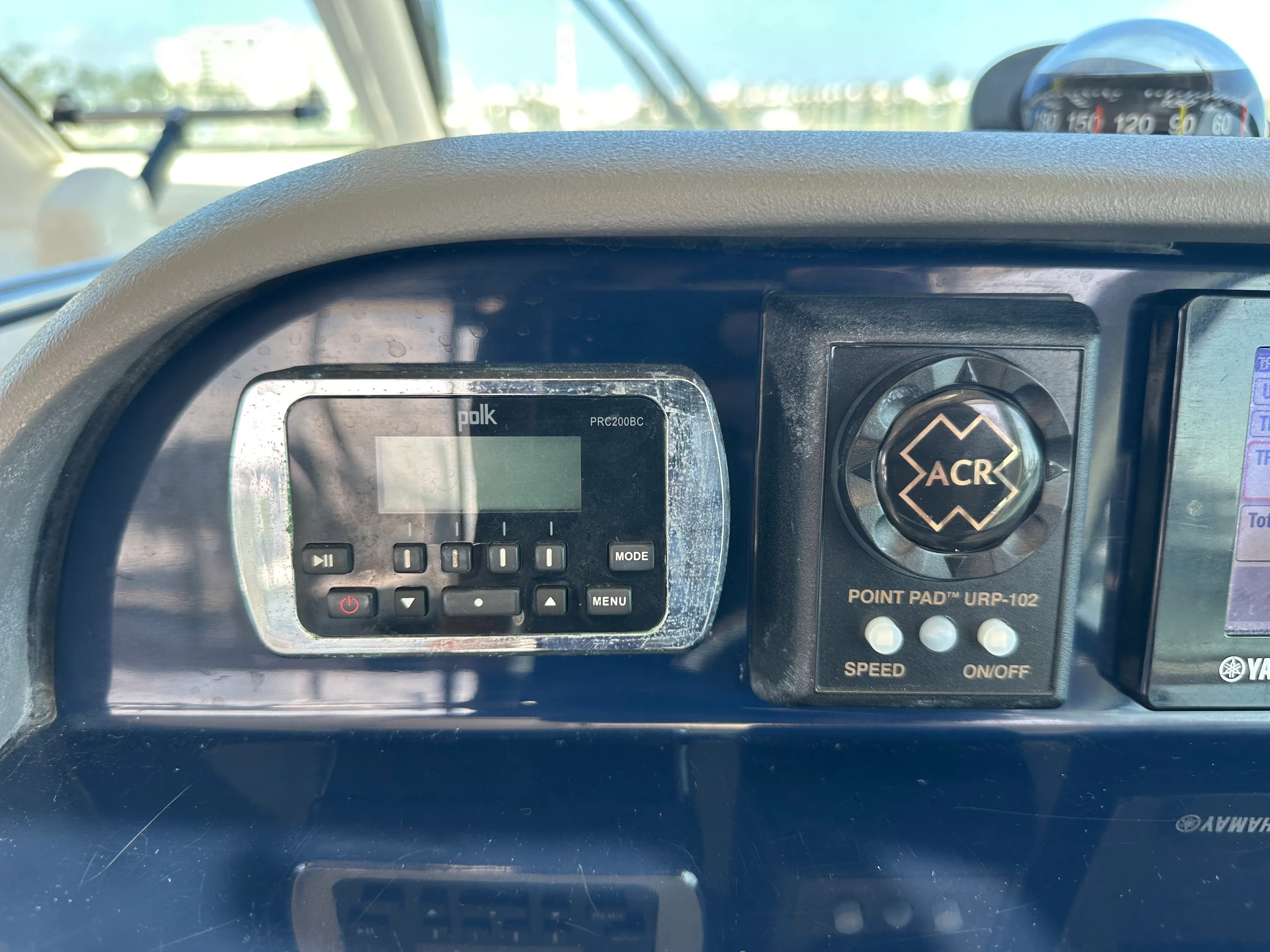 2015 Pursuit OS 345 Image Thumbnail #36