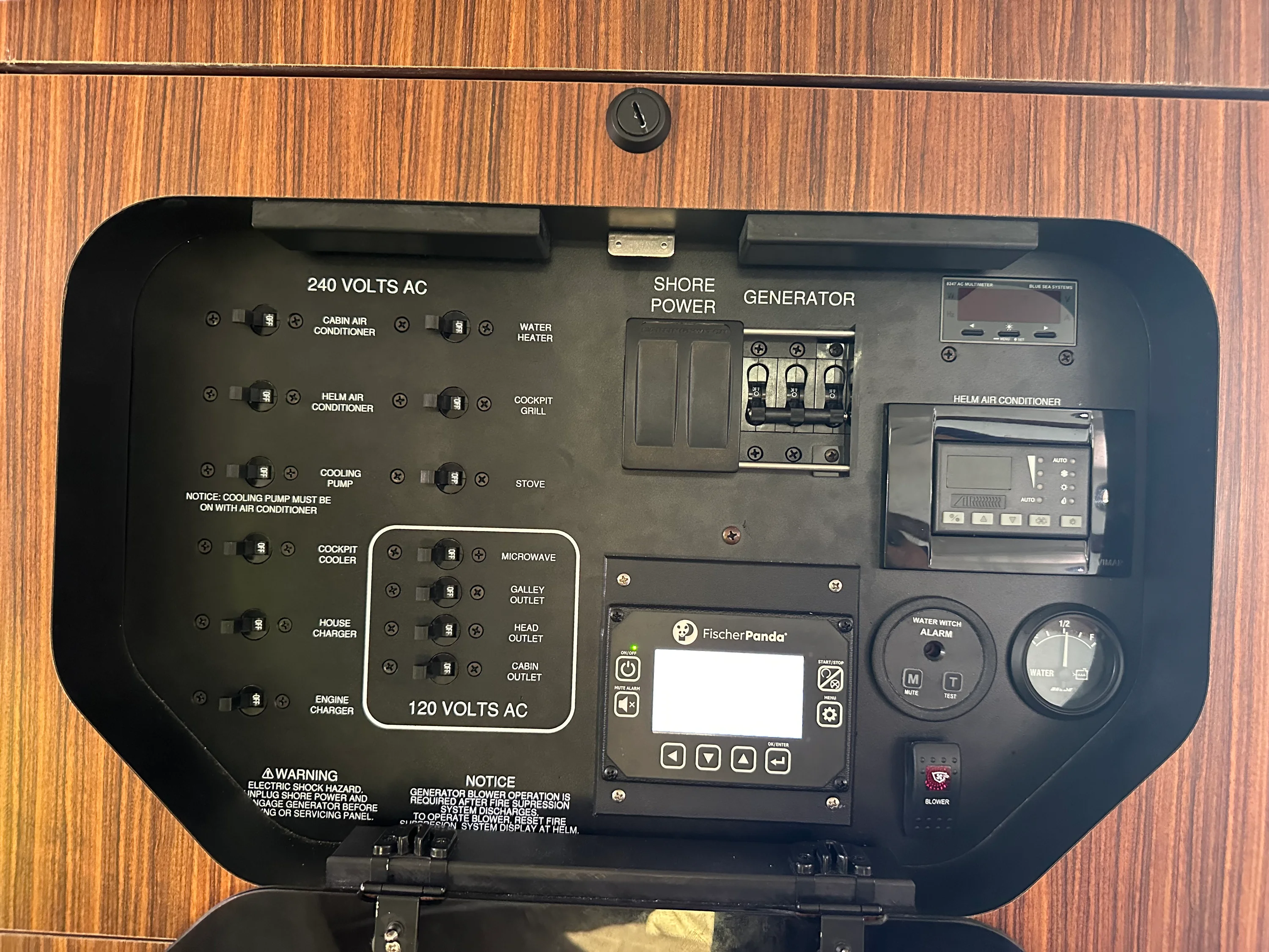 2015 Pursuit OS 345 Image Thumbnail #49