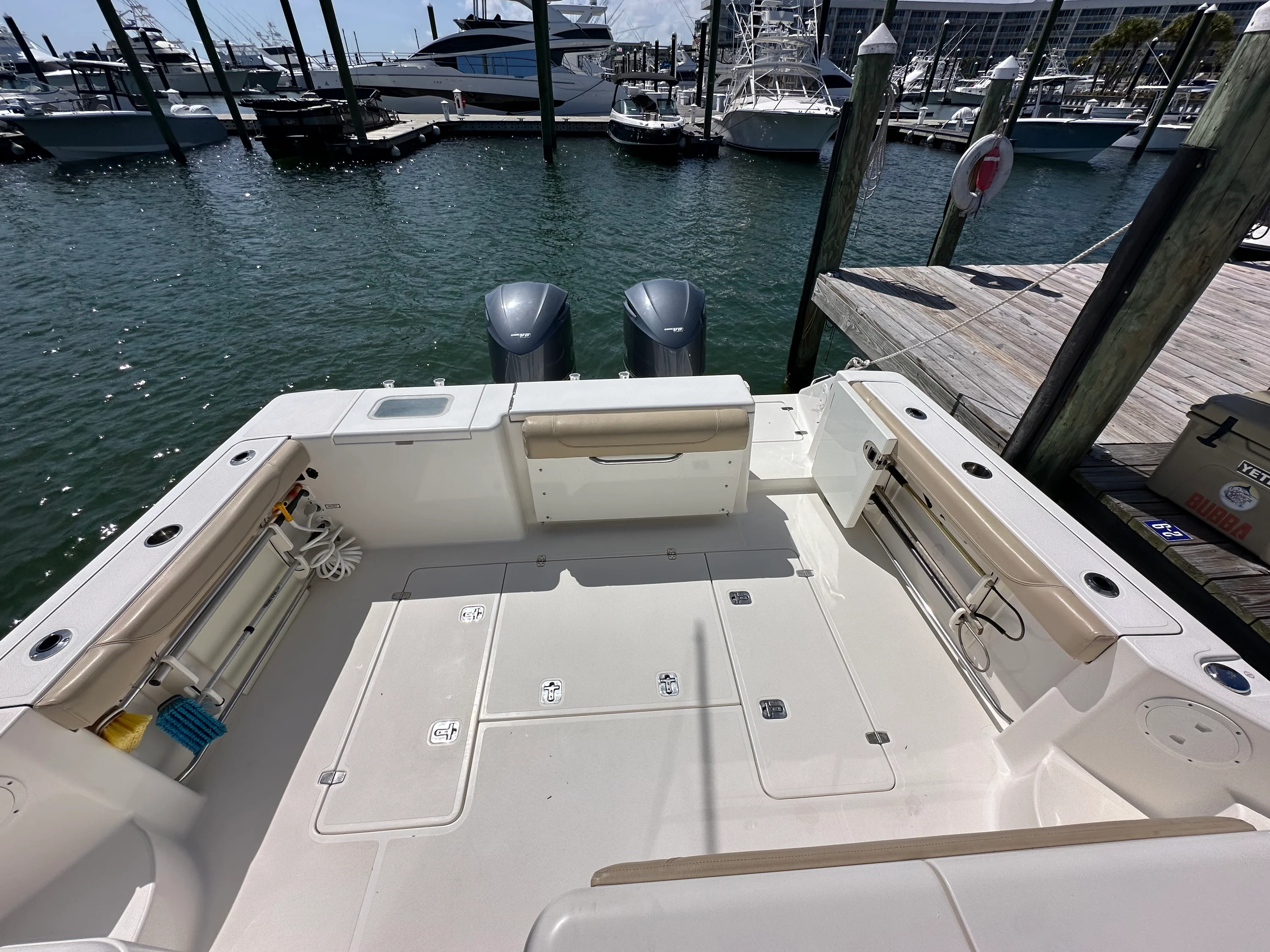 2015 Pursuit OS 345 Image Thumbnail #12