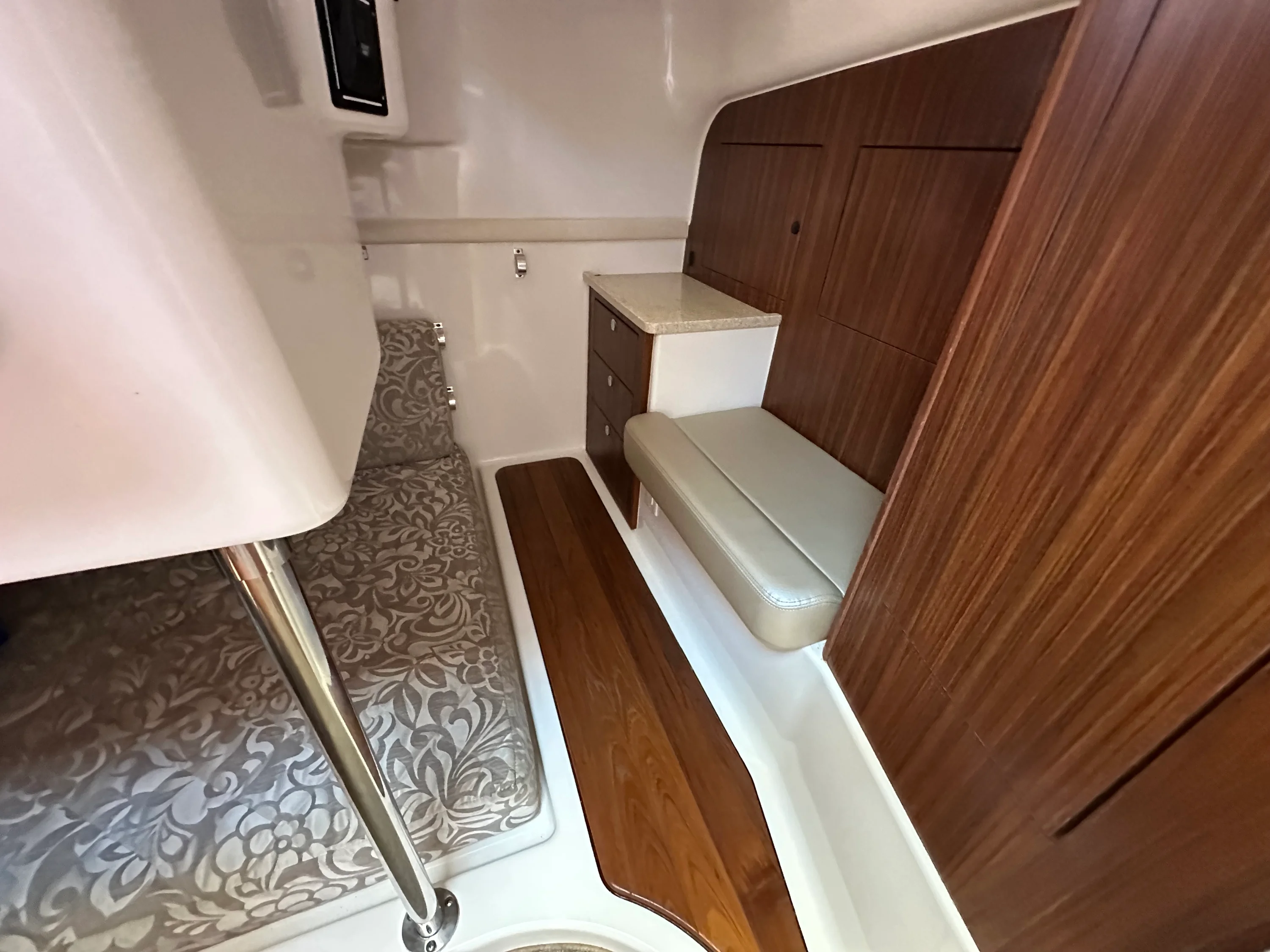 2015 Pursuit OS 345 Image Thumbnail #43