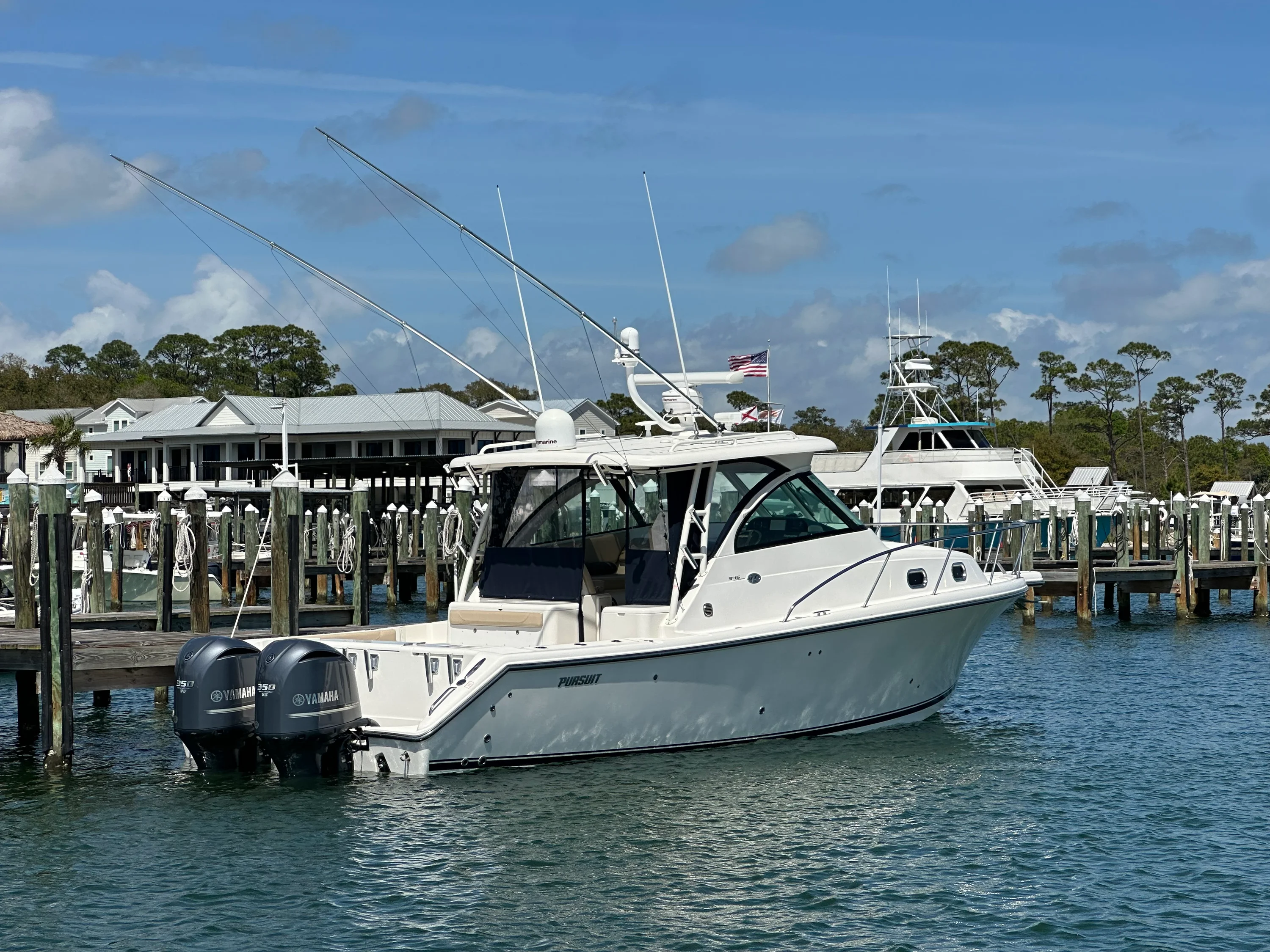 2015 Pursuit OS 345 Image Thumbnail #2