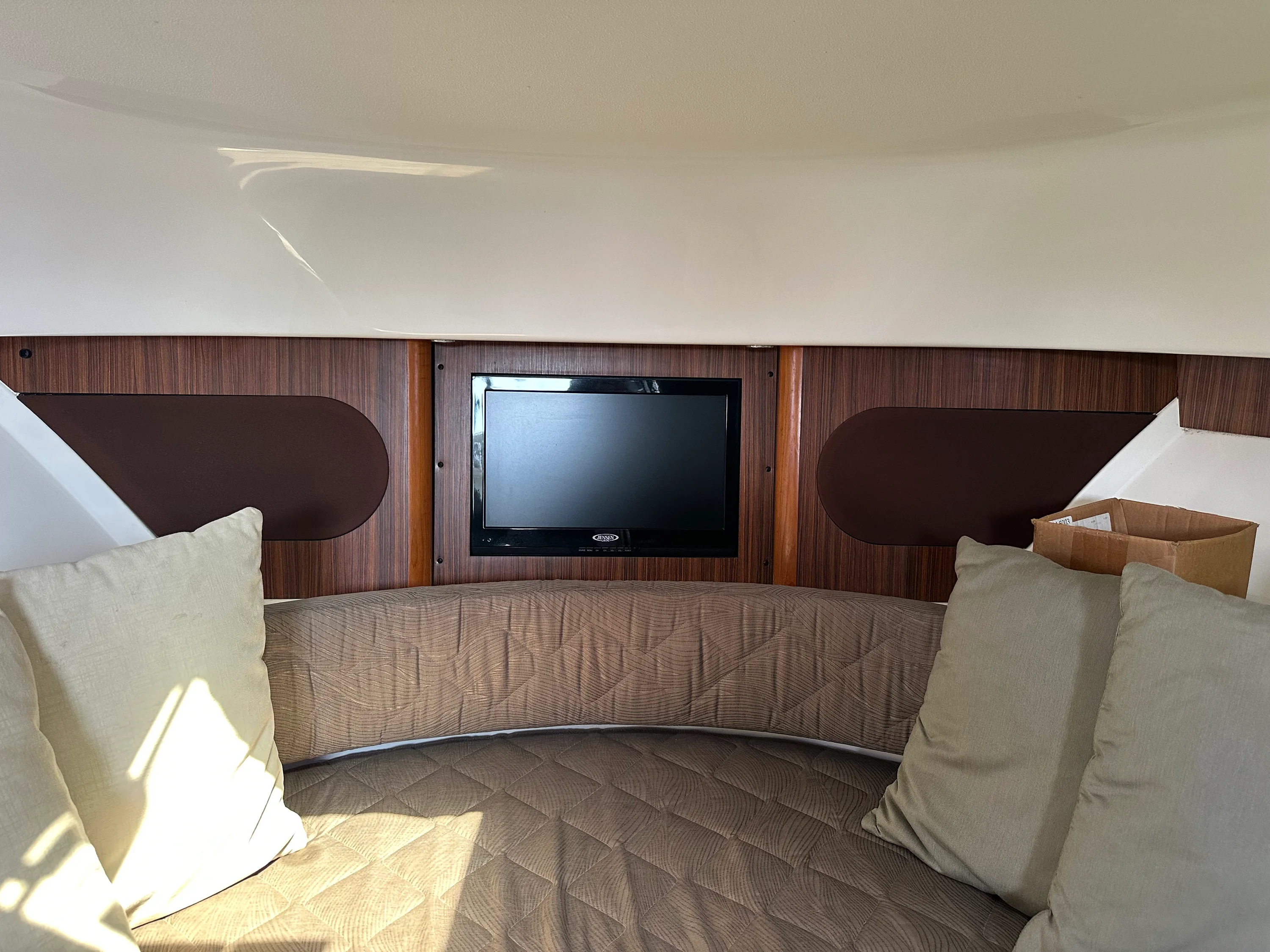 2015 Pursuit OS 345 Image Thumbnail #42