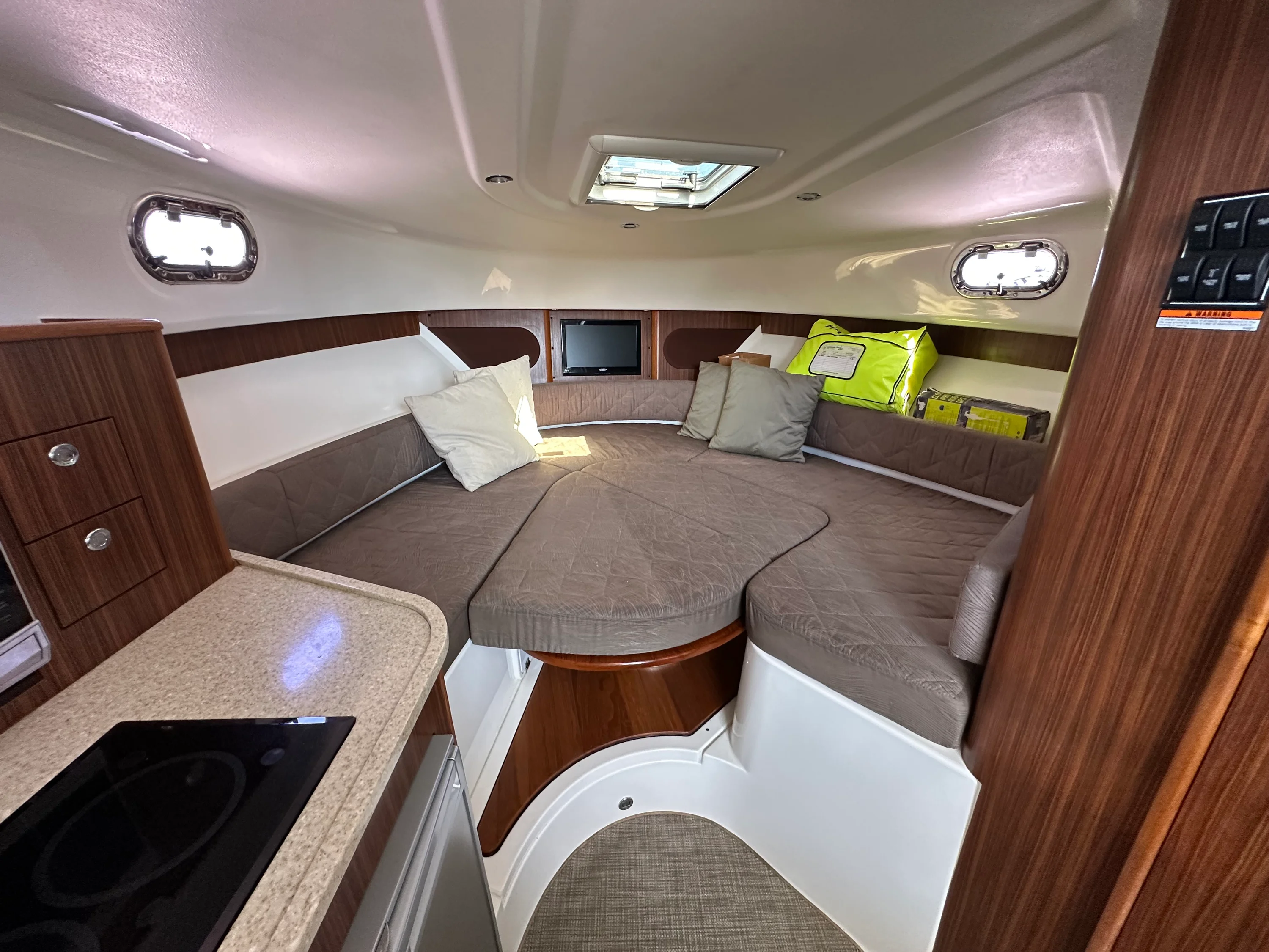 2015 Pursuit OS 345 Image Thumbnail #41