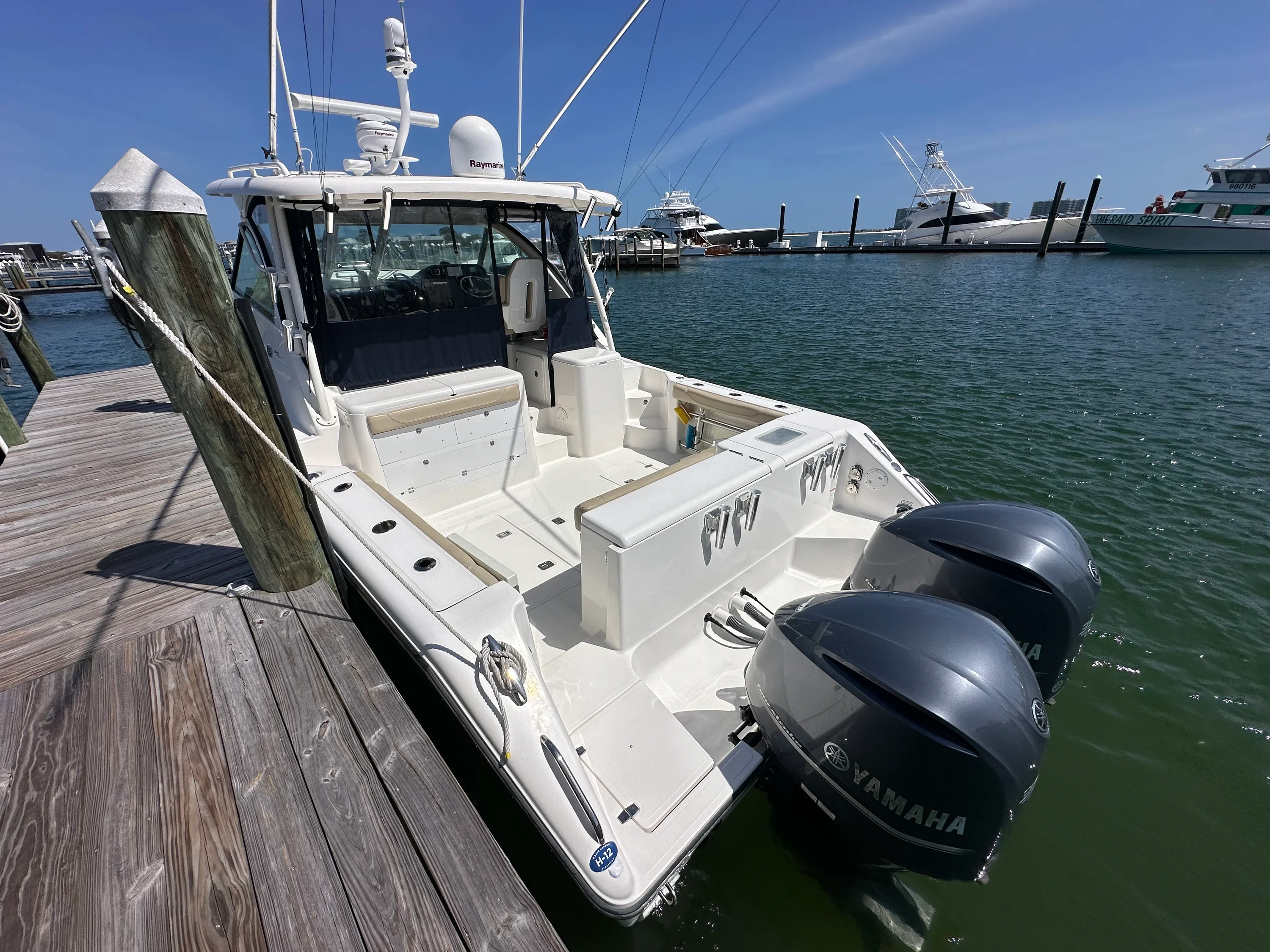 2015 Pursuit OS 345 Image Thumbnail #3