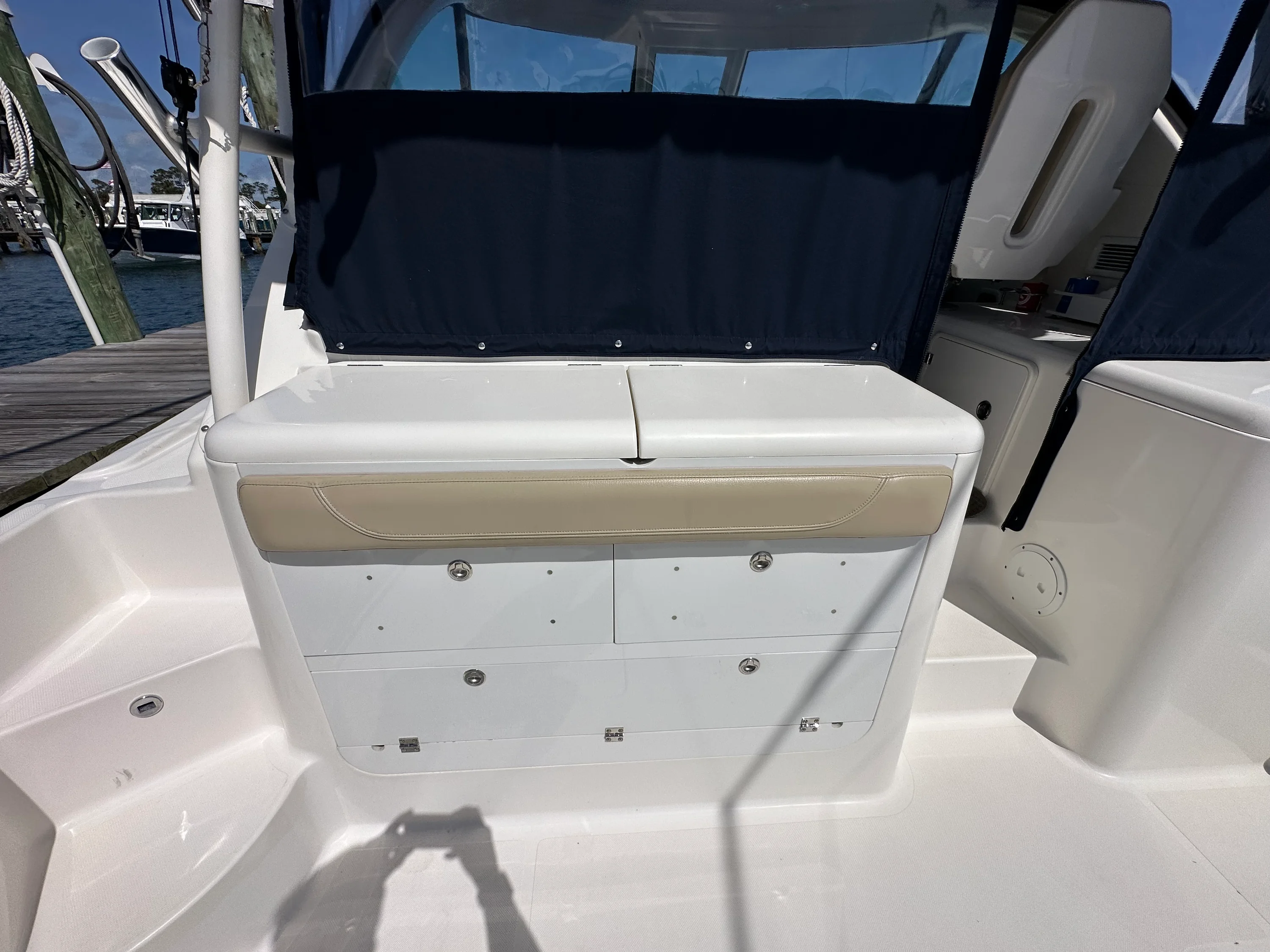 2015 Pursuit OS 345 Image Thumbnail #15