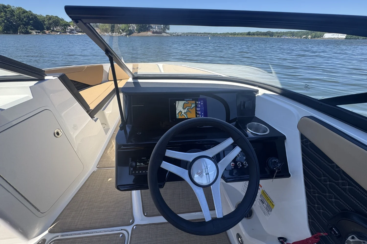 2026 Sea Ray SPX 210 Image Thumbnail #15