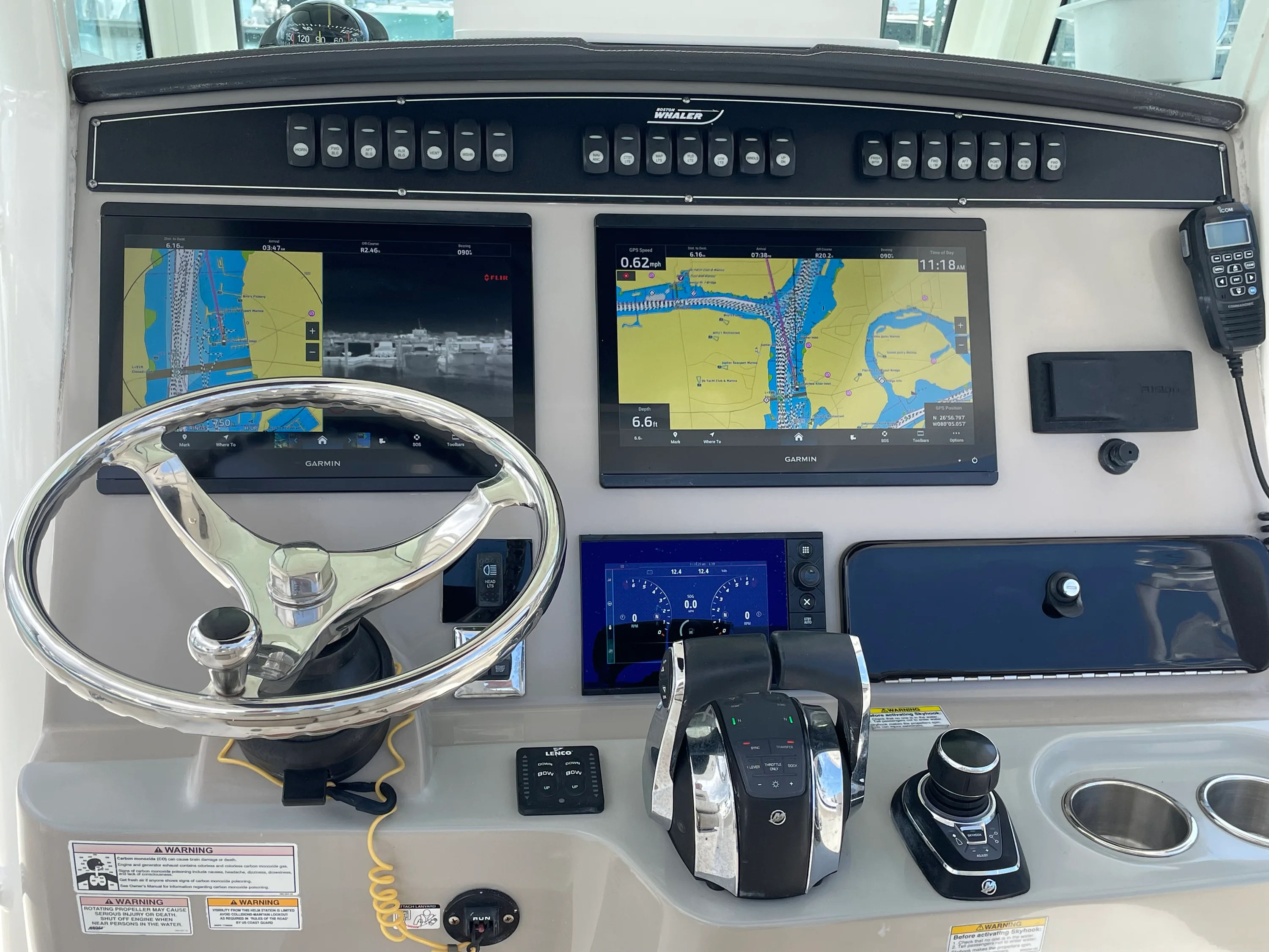 2017 Boston Whaler 330 OUTRAGE Image Thumbnail #8