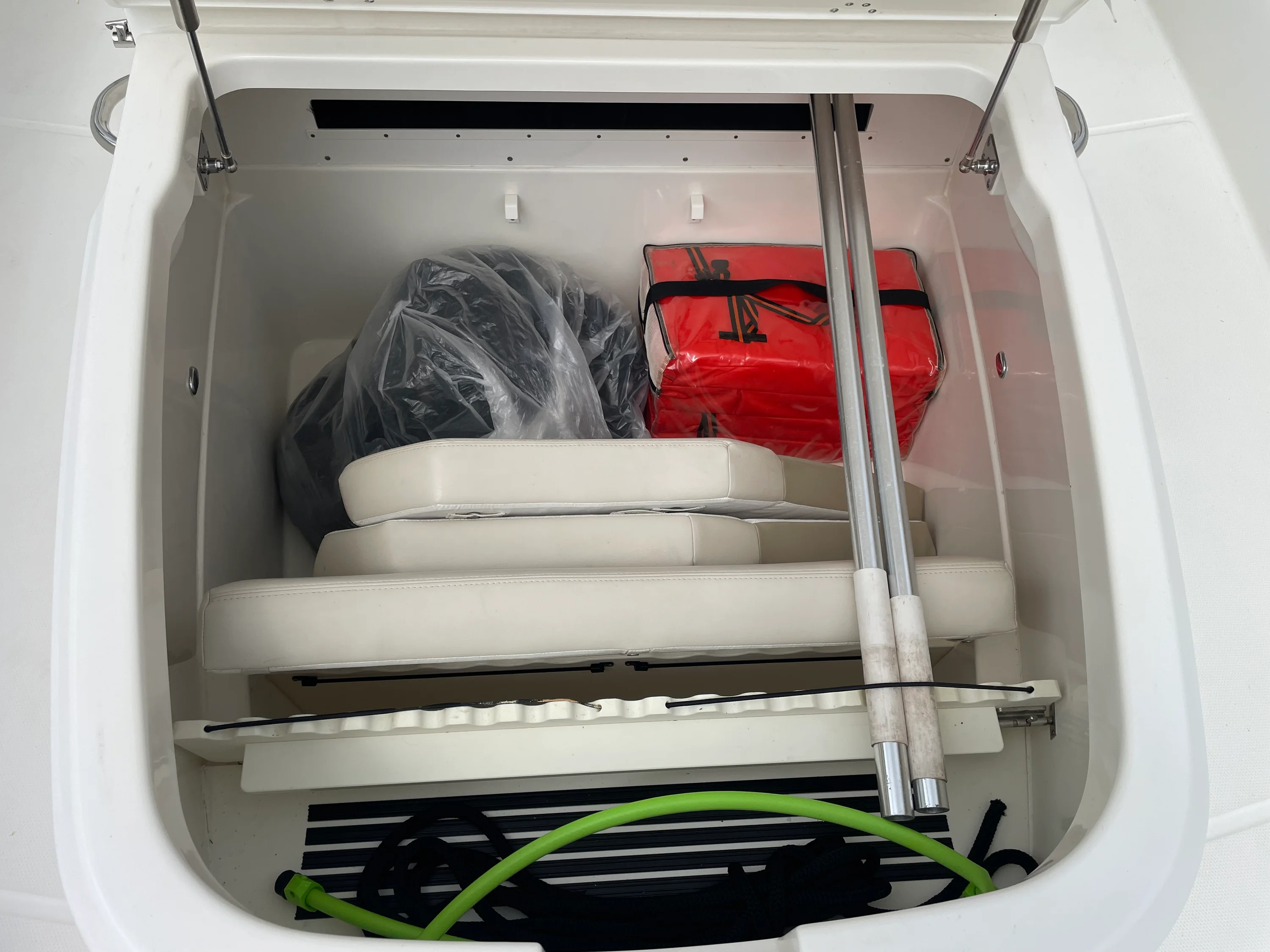 2017 Boston Whaler 330 OUTRAGE Image Thumbnail #30