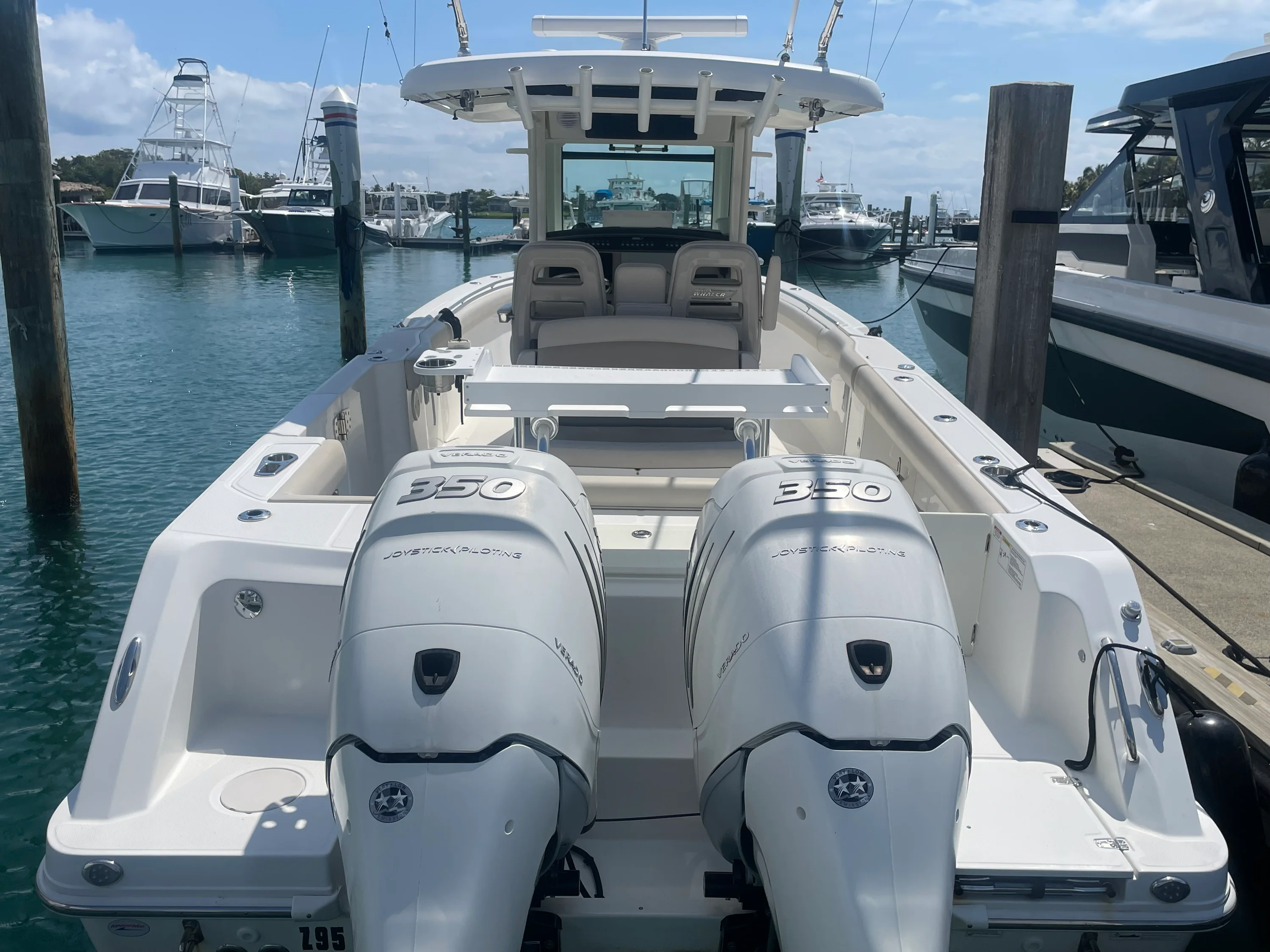 2017 Boston Whaler 330 OUTRAGE Image Thumbnail #3