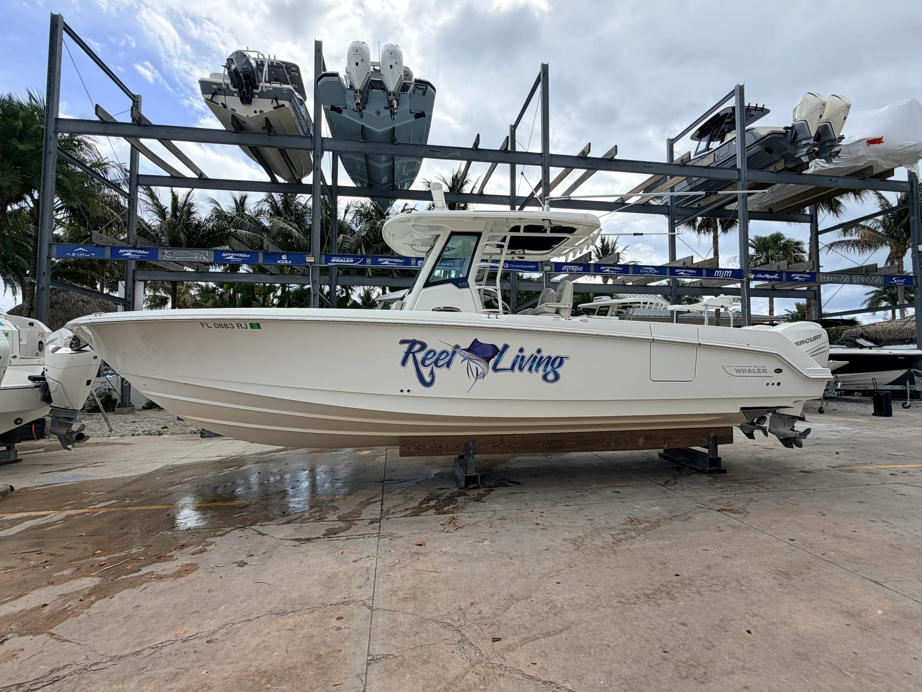 2017 Boston Whaler 330 OUTRAGE Image Thumbnail #0