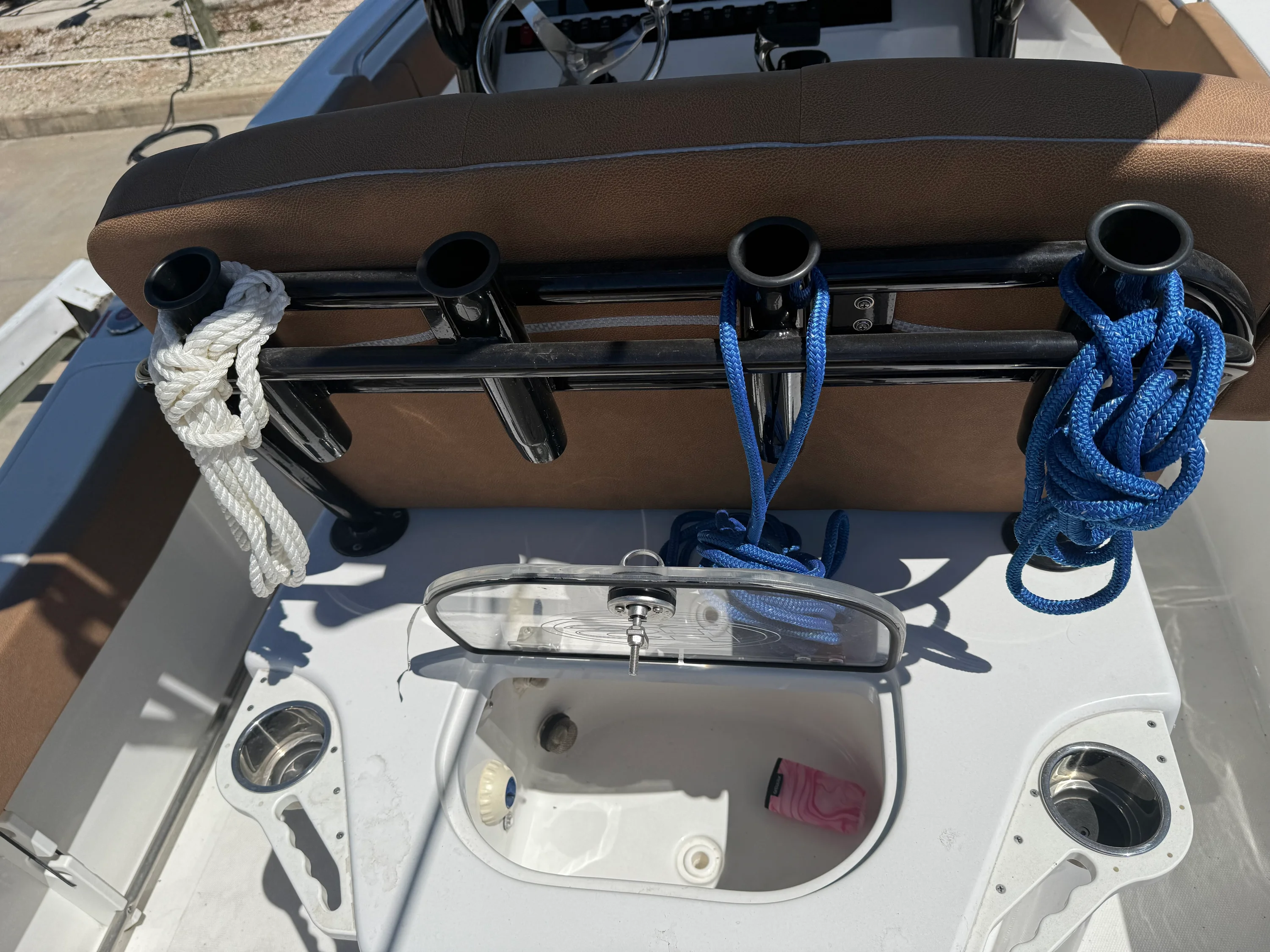 2024 Sea Hunt ULTRA 239 SE Image Thumbnail #11