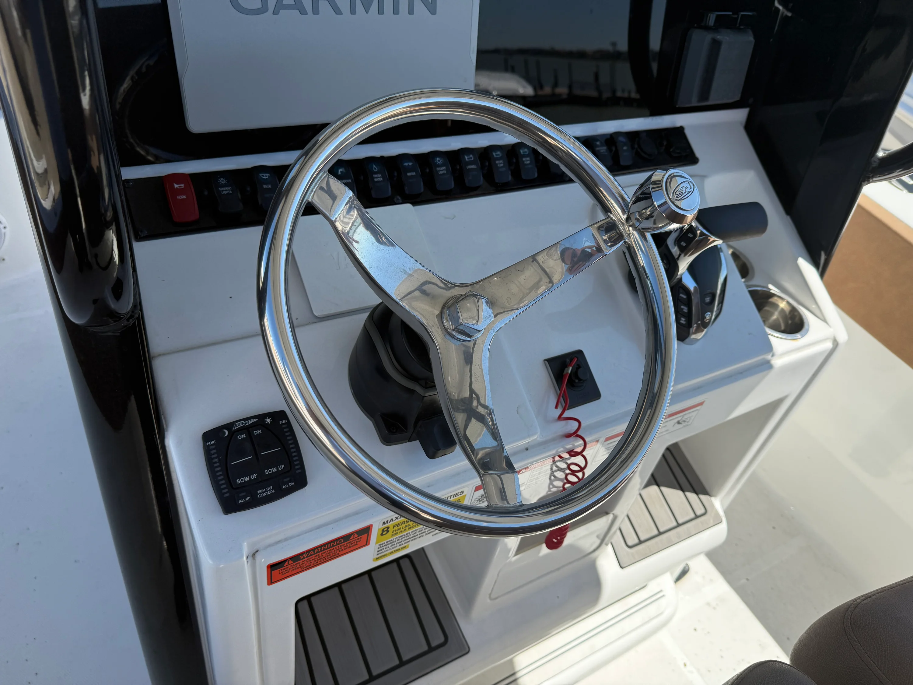 2024 Sea Hunt ULTRA 239 SE Image Thumbnail #7