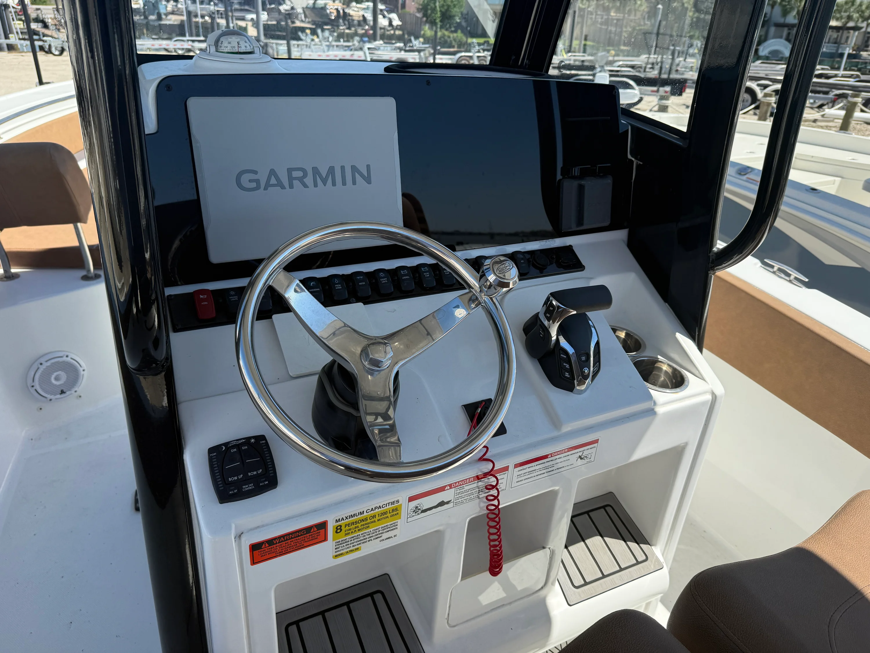 2024 Sea Hunt ULTRA 239 SE Image Thumbnail #6