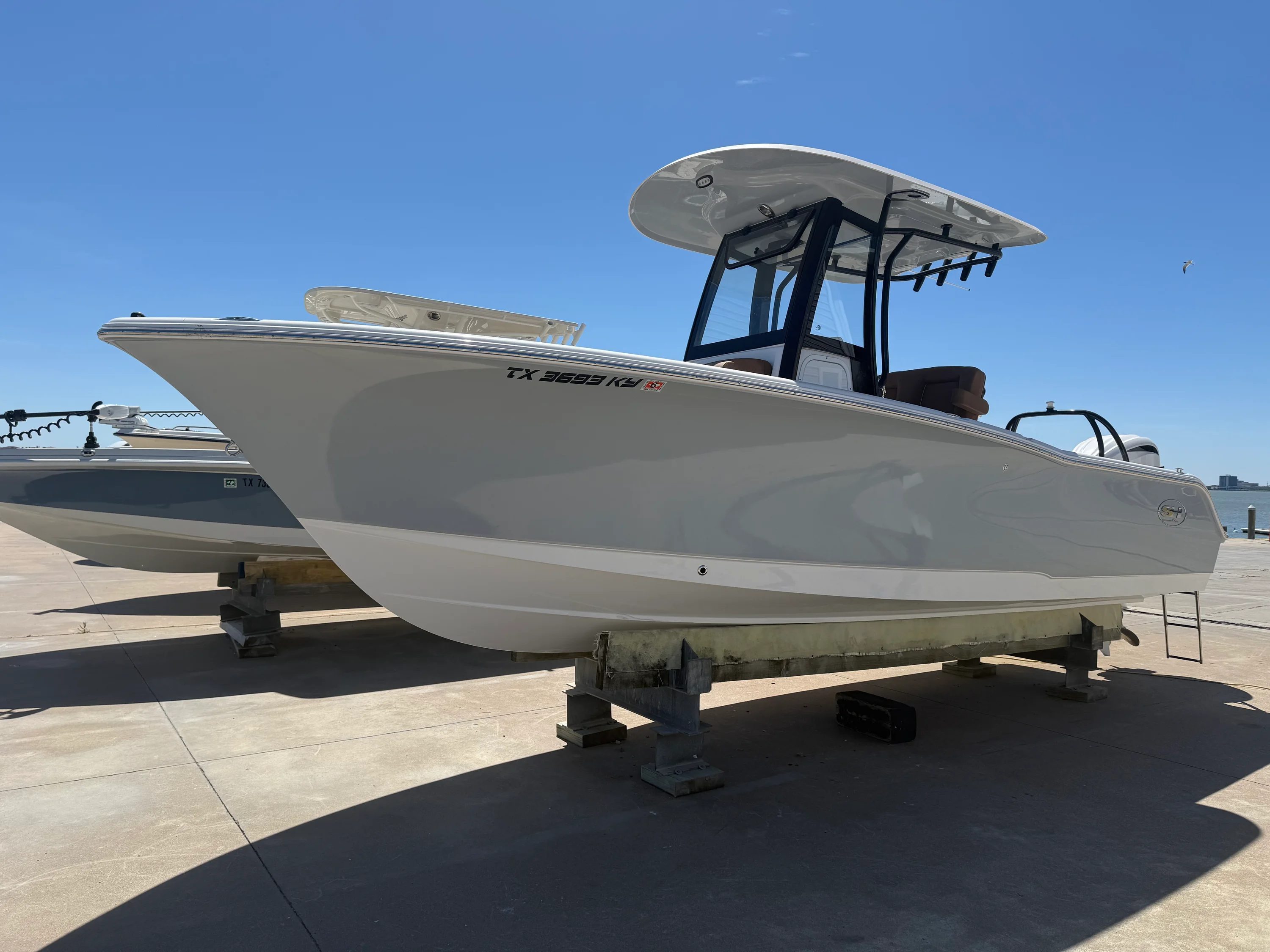 2024 Sea Hunt ULTRA 239 SE Image Thumbnail #0