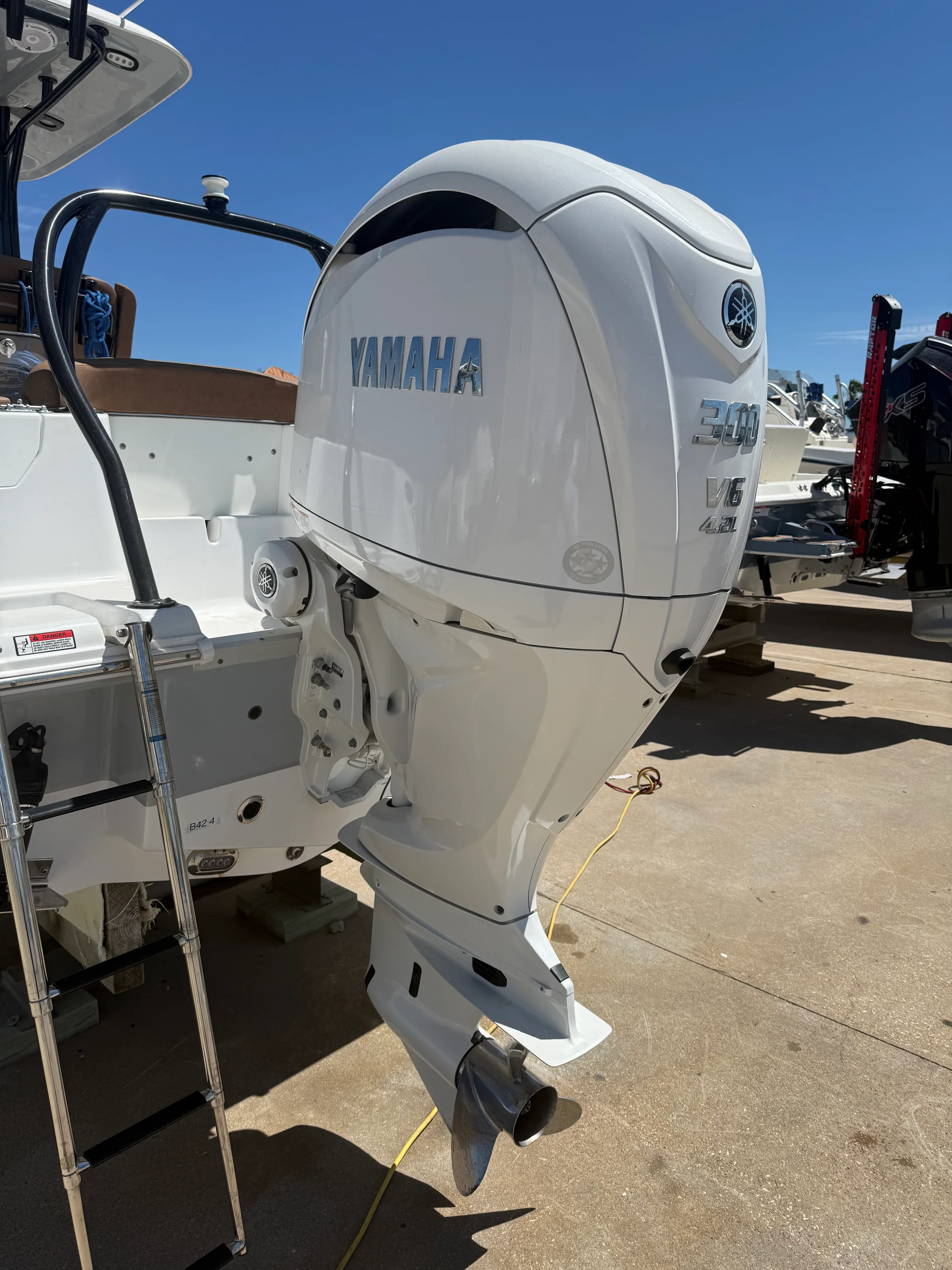 2024 Sea Hunt ULTRA 239 SE Image Thumbnail #4