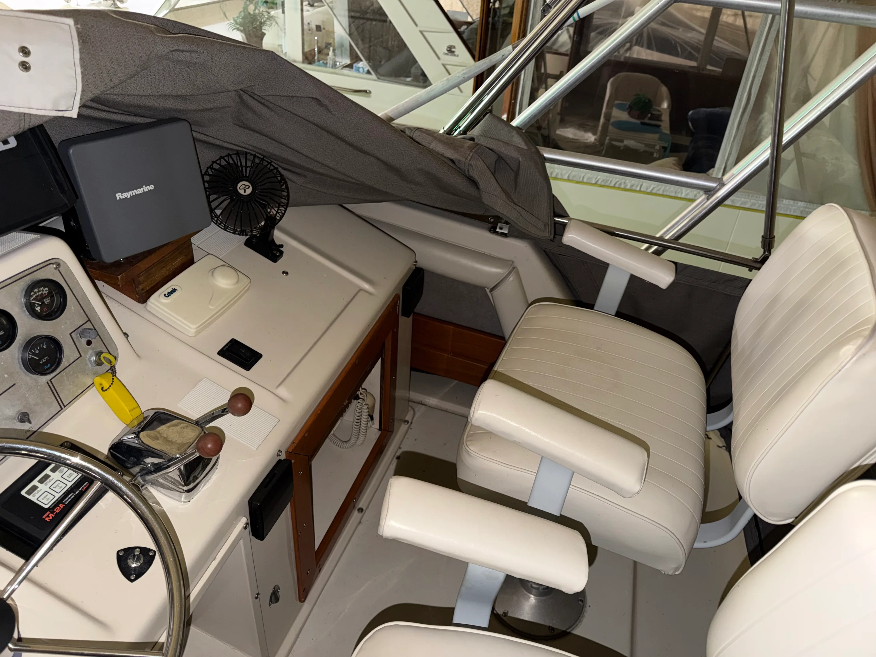 1987 Silverton 37 CONVERTIBLE Image Thumbnail #29