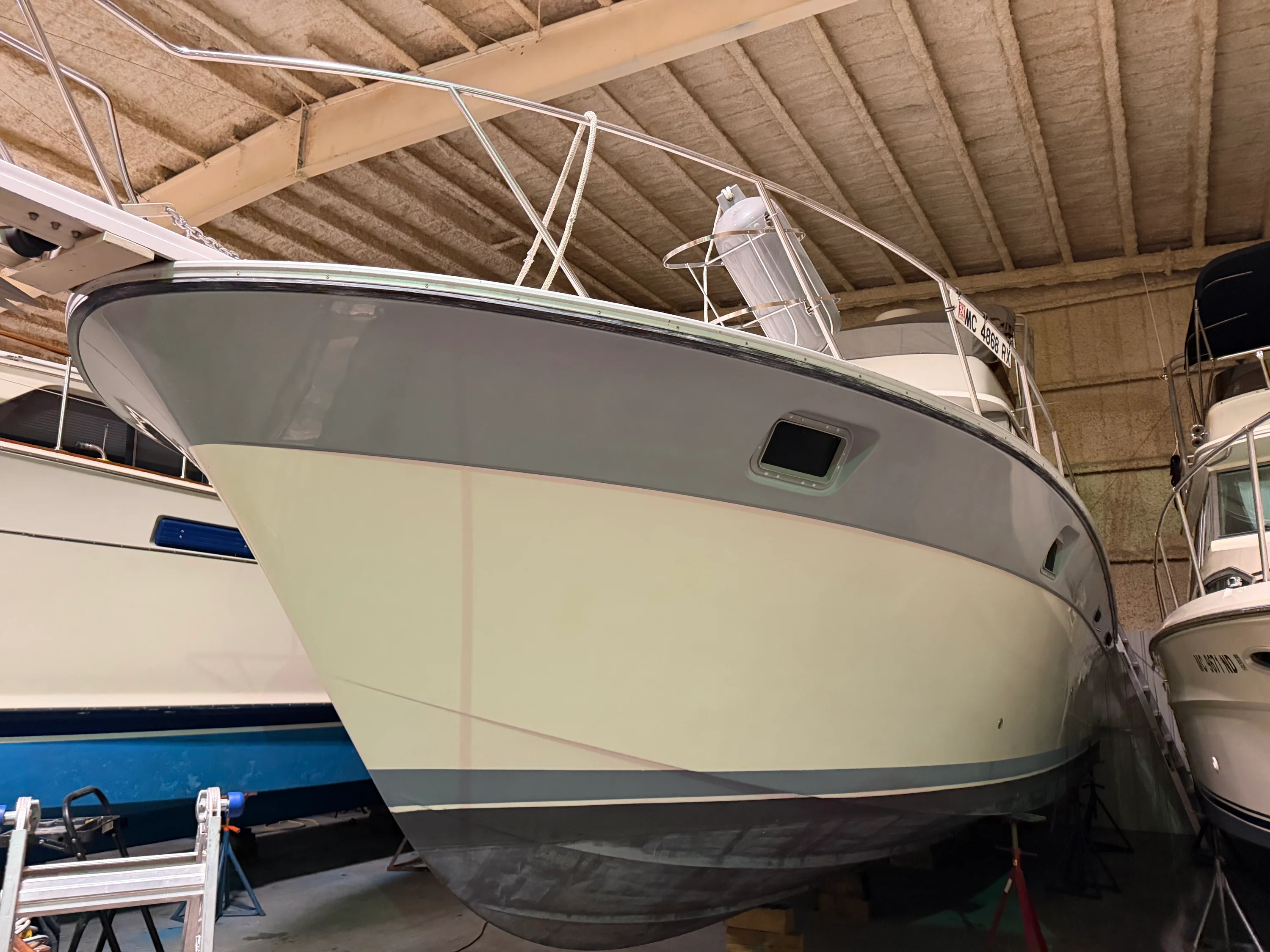1987 Silverton 37 CONVERTIBLE Image Thumbnail #2