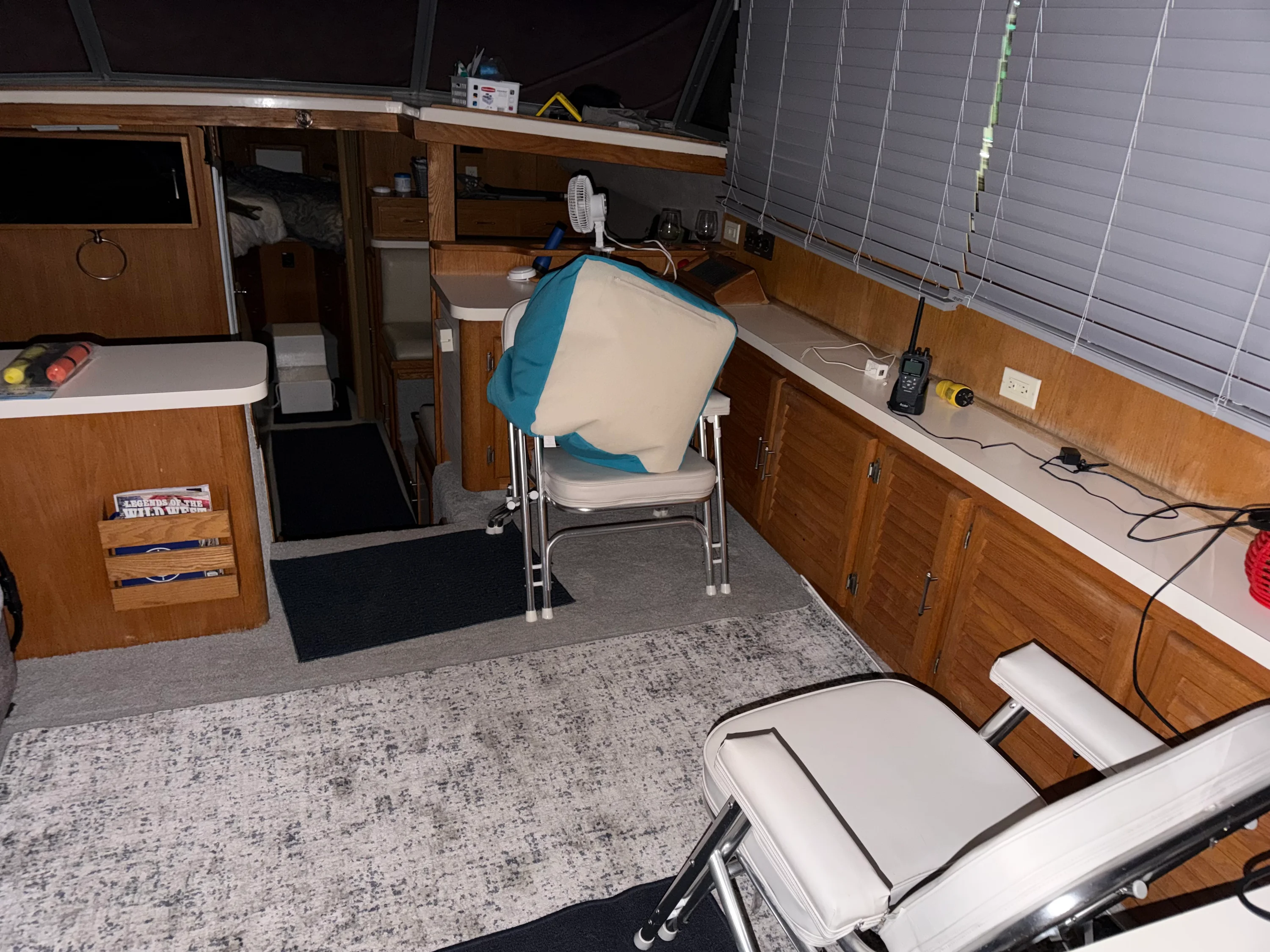 1987 Silverton 37 CONVERTIBLE Image Thumbnail #16