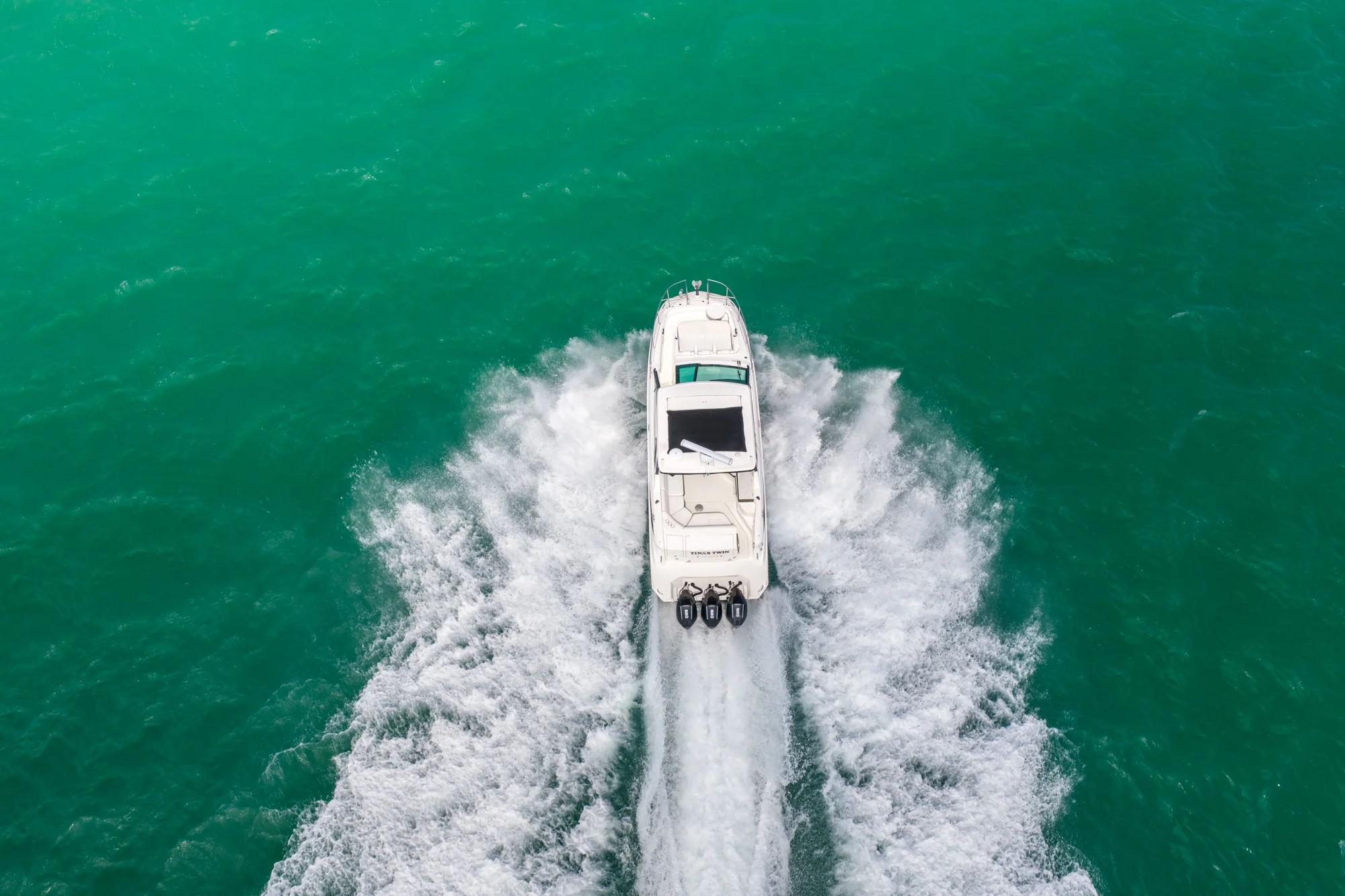 2022 Sea Ray 320 DA OB Image Thumbnail #20