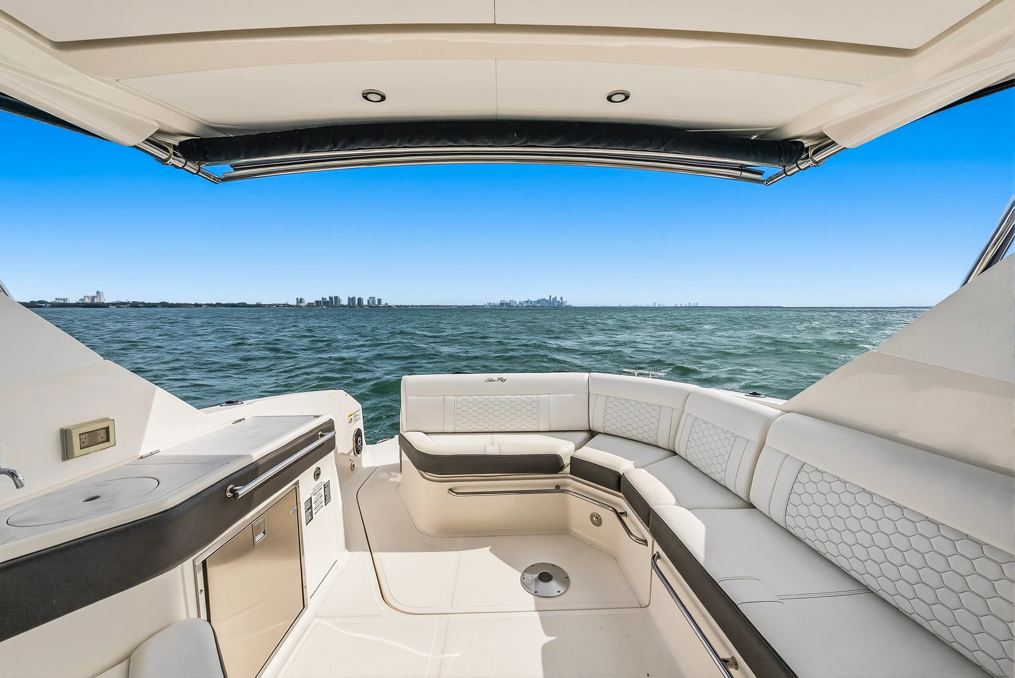 2022 Sea Ray 320 DA OB Image Thumbnail #49