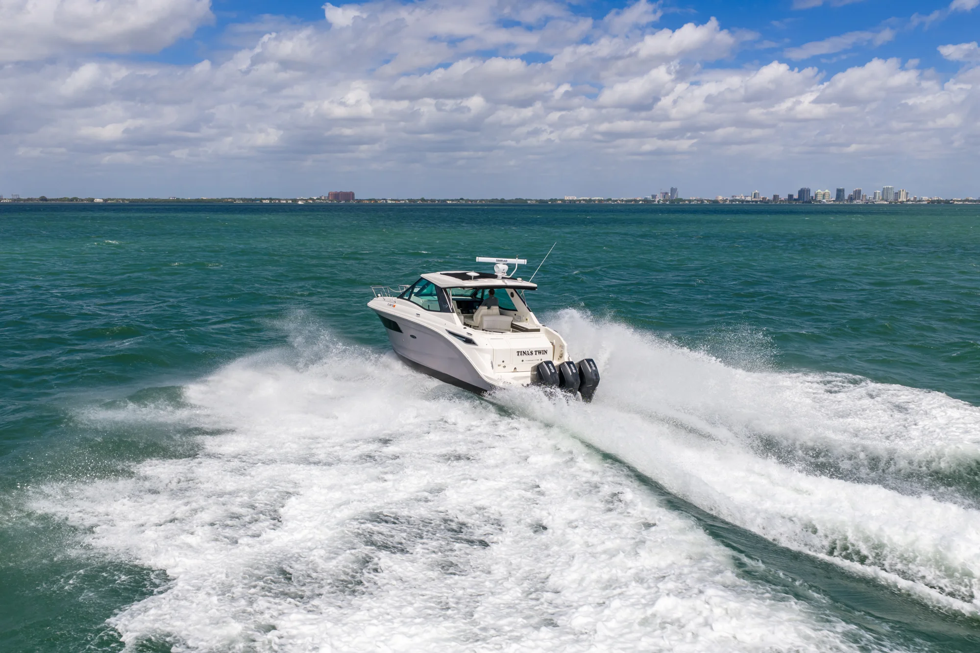 2022 Sea Ray 320 DA OB Image Thumbnail #13